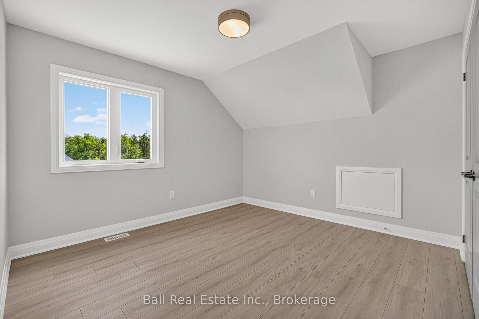 Photo 28 of 69 Cedartree Lane, Kawartha Lakes, Bobcaygeon — HOMEH