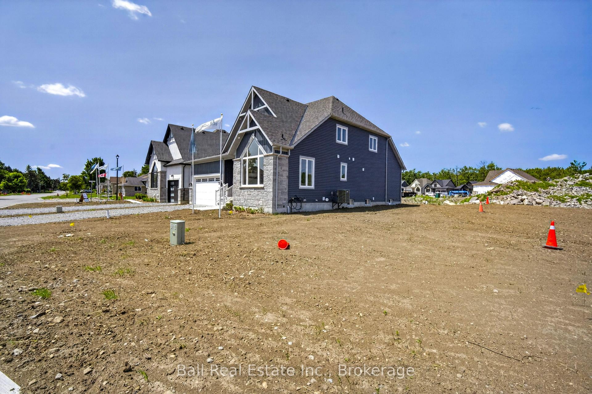 Photo 44 of 69 Cedartree Lane, Kawartha Lakes, Bobcaygeon — HOMEH