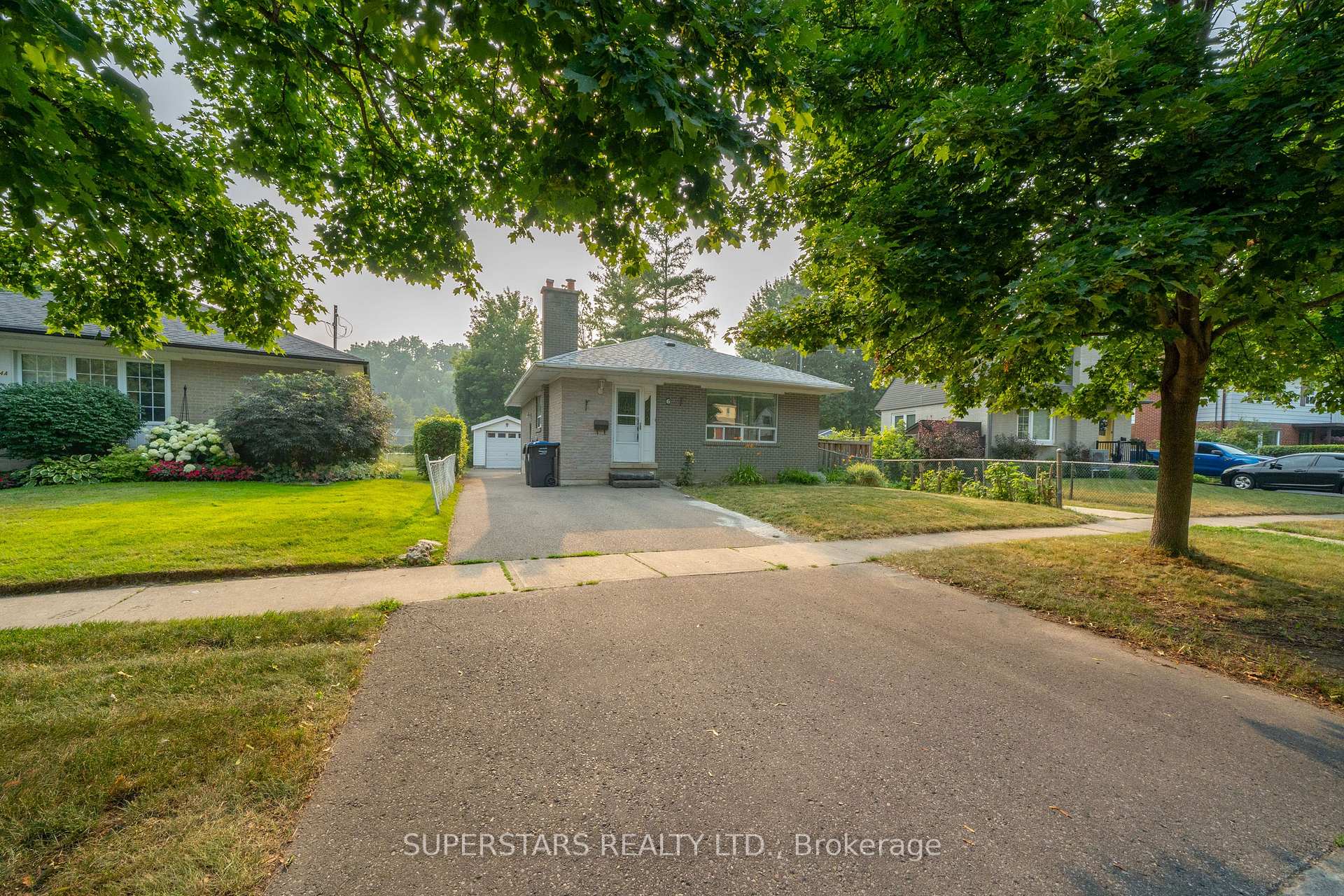 Photo 2 of 6 Meadowland Drive, Brampton, Brampton East — HOMEH