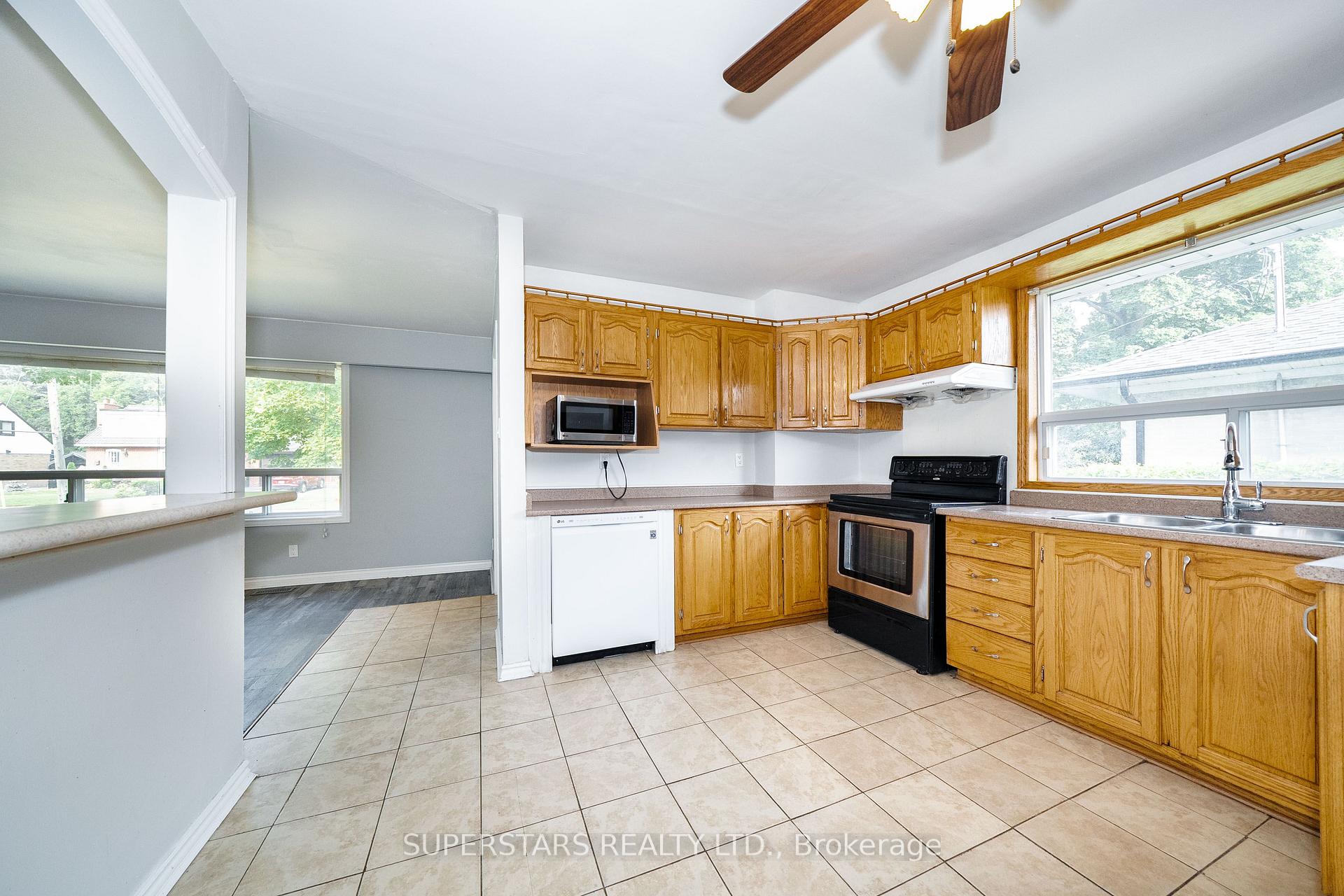 Photo 9 of 6 Meadowland Drive, Brampton, Brampton East — HOMEH