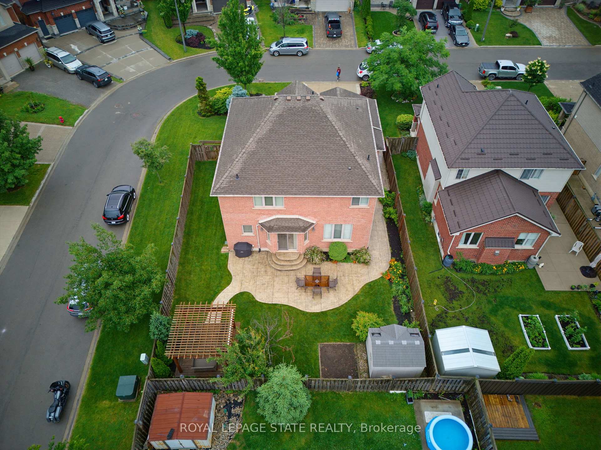 Photo 5 of 73 Degrow Crescent, Hamilton, Rural Glanbrook — HOMEH