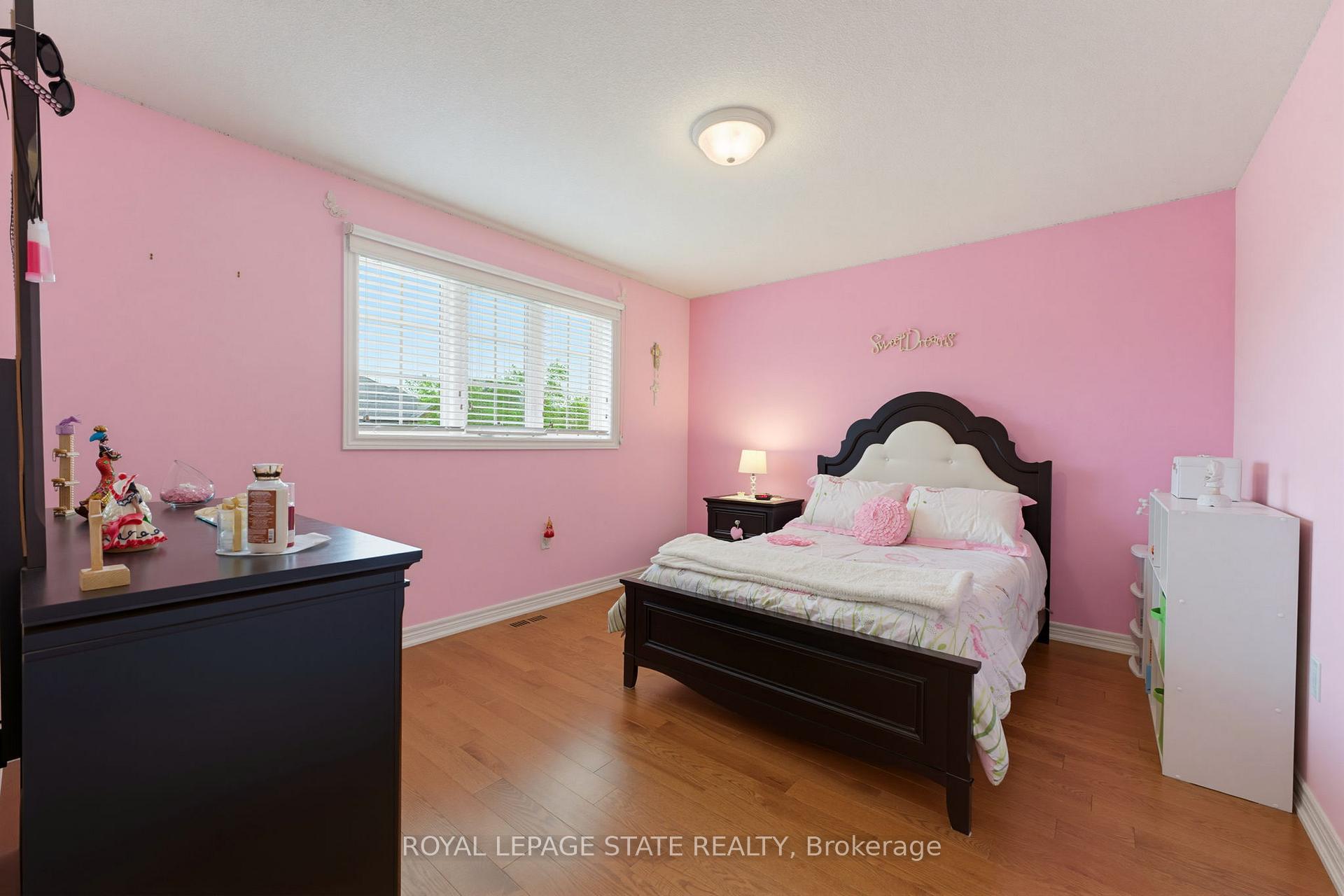 Photo 30 of 73 Degrow Crescent, Hamilton, Rural Glanbrook — HOMEH
