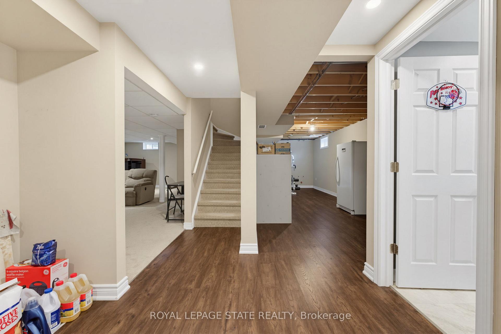Photo 32 of 73 Degrow Crescent, Hamilton, Rural Glanbrook — HOMEH