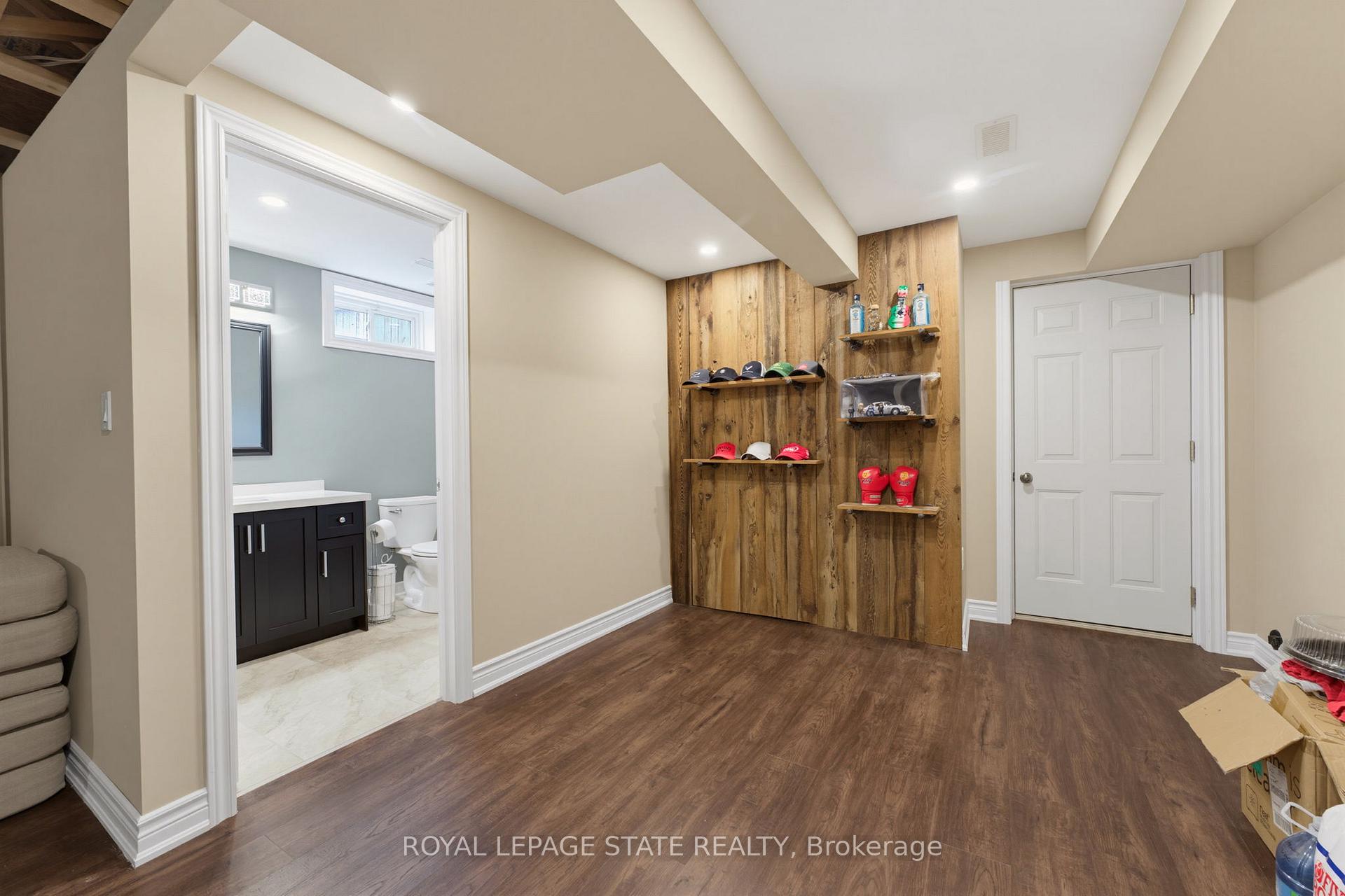 Photo 36 of 73 Degrow Crescent, Hamilton, Rural Glanbrook — HOMEH