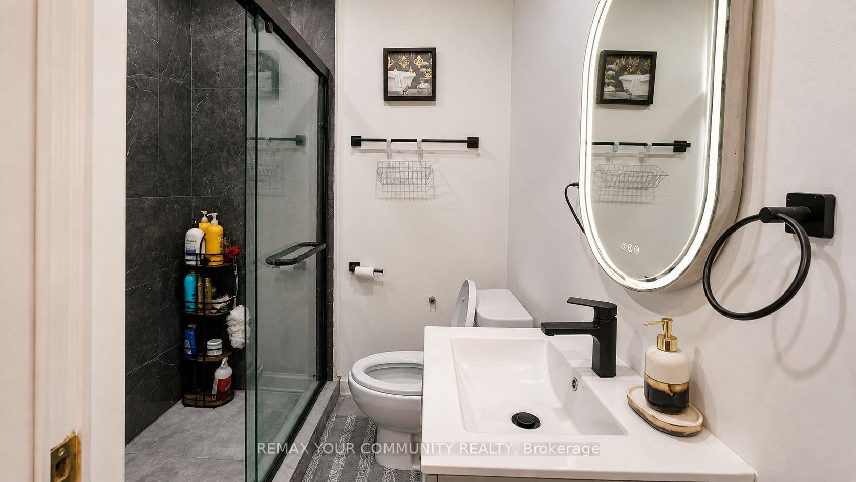 Photo 11 of 39 South Kingsway, Toronto, High Park-Swansea — HOMEH