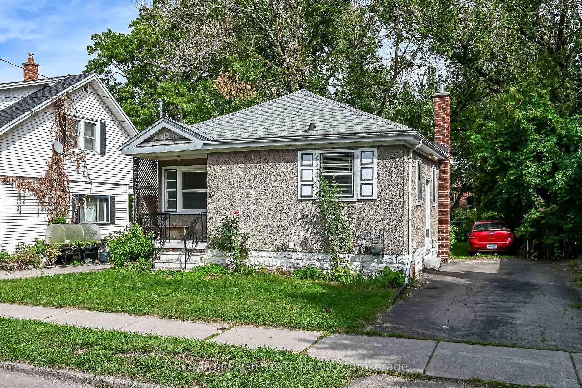 Photo of 47 Broadway Avenue