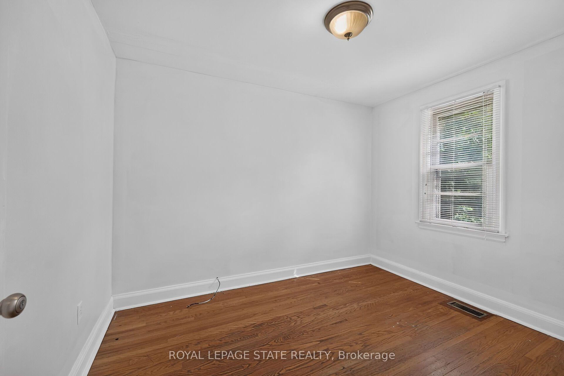 Photo 17 of 47 Broadway Avenue, Hamilton, Ainslie Wood — HOMEH