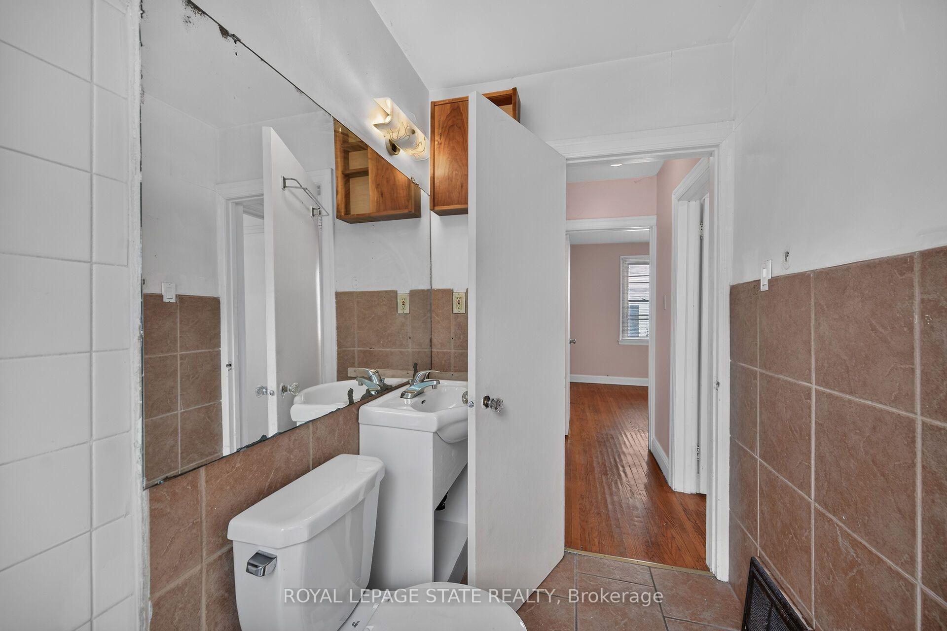 Photo 20 of 47 Broadway Avenue, Hamilton, Ainslie Wood — HOMEH