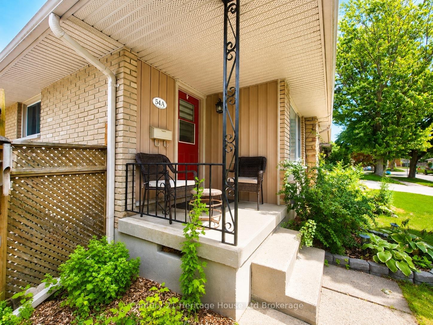 Photo 3 of Unit A, 54 Frontenac Road, London, South T — HOMEH