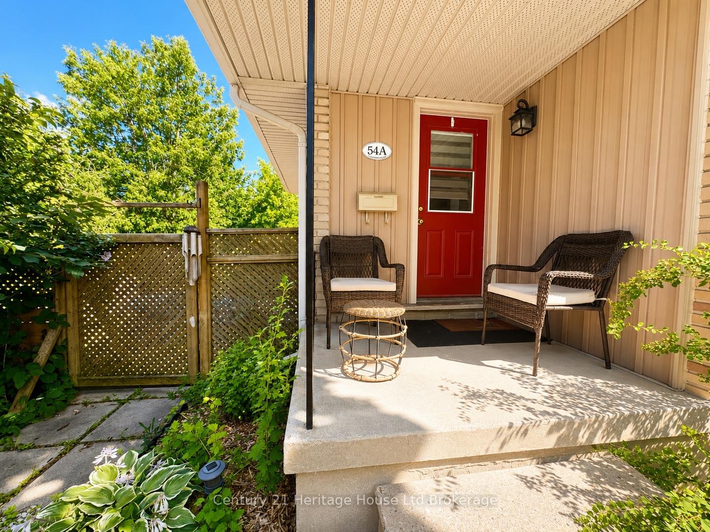 Photo 4 of Unit A, 54 Frontenac Road, London, South T — HOMEH