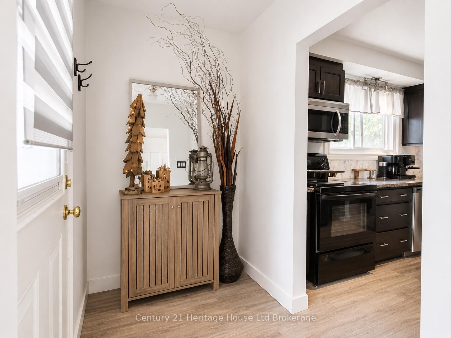 Photo 7 of Unit A, 54 Frontenac Road, London, South T — HOMEH