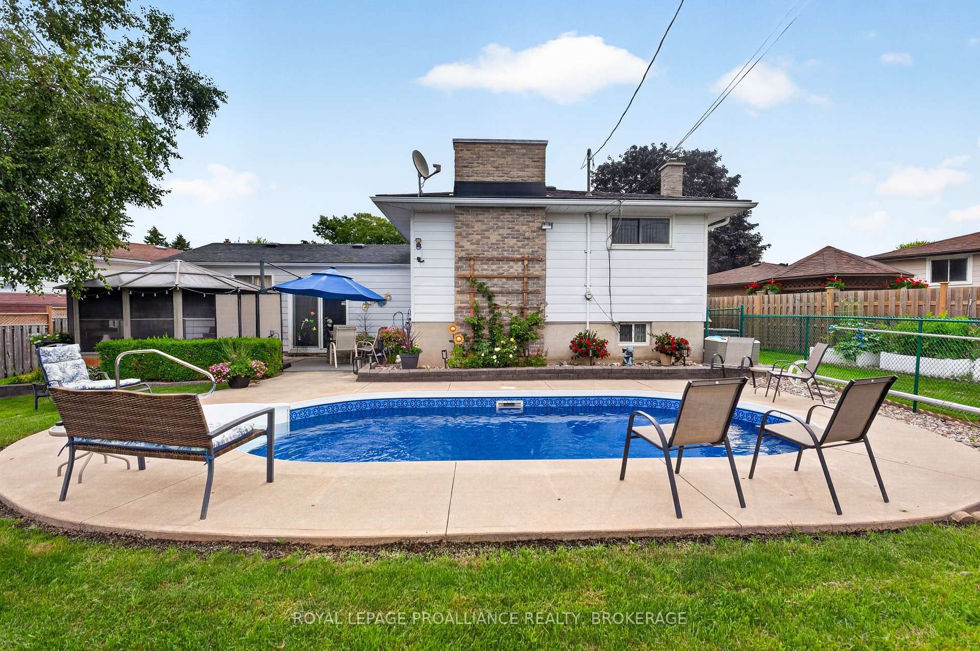 Photo 52 of 627 Stanford Street, Kingston, South of Taylor-Kidd Blvd — HOMEH
