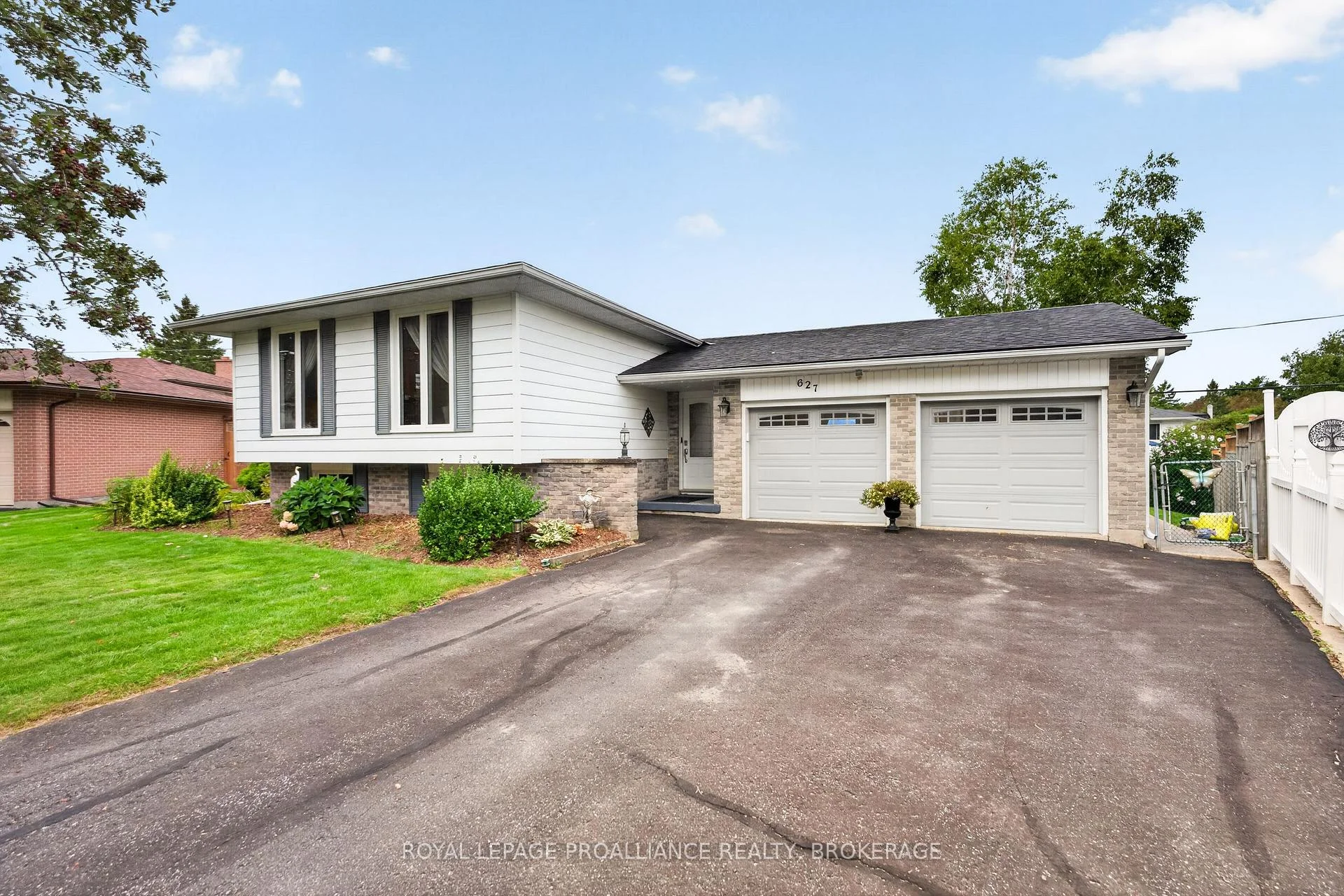Photo 2 of 627 Stanford Street, Kingston, South of Taylor-Kidd Blvd — HOMEH