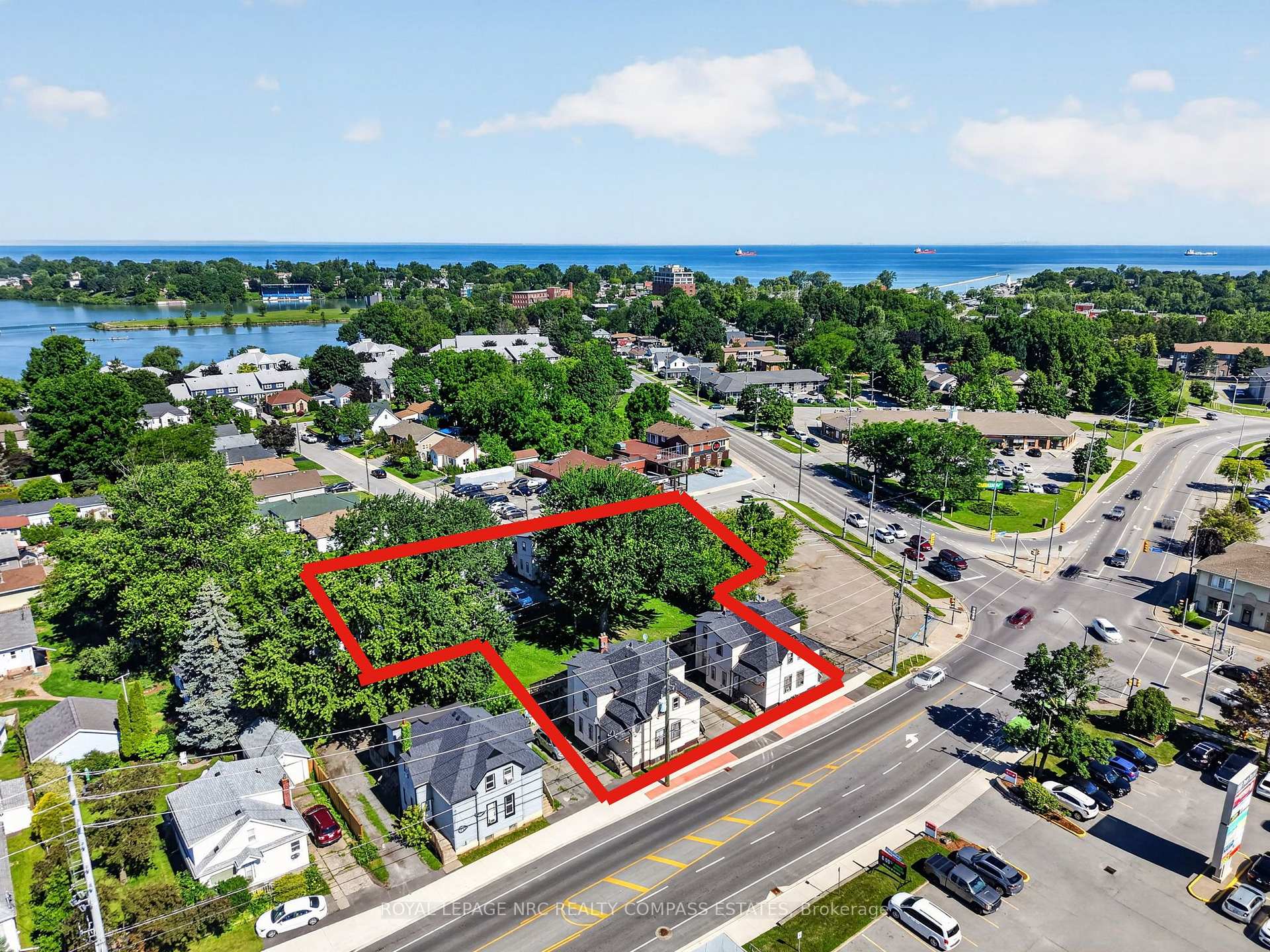 Photo 2 of 589 Ontario Street, St. Catharines, Port Dalhousie — HOMEH