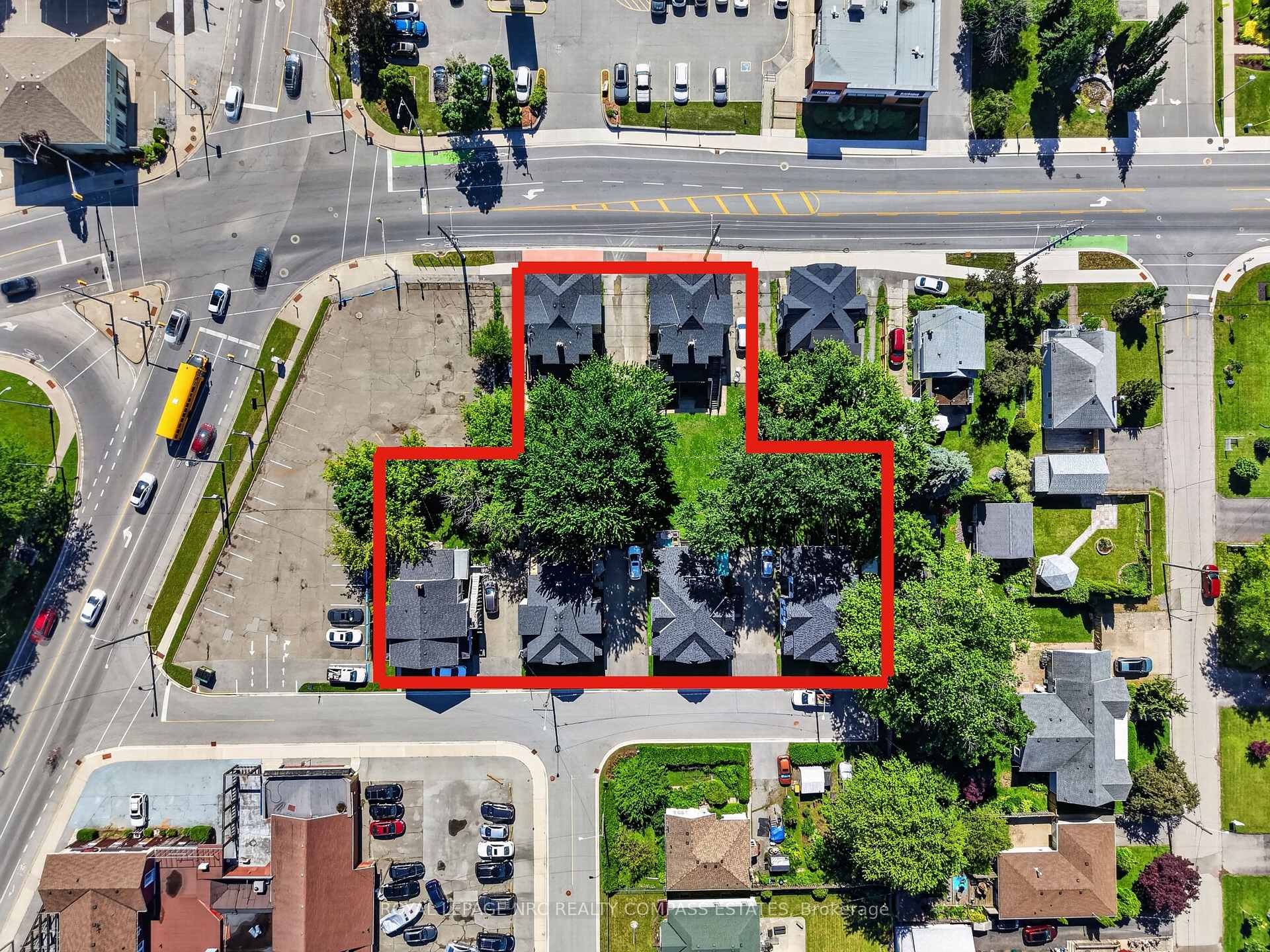 Photo 3 of 589 Ontario Street, St. Catharines, Port Dalhousie — HOMEH