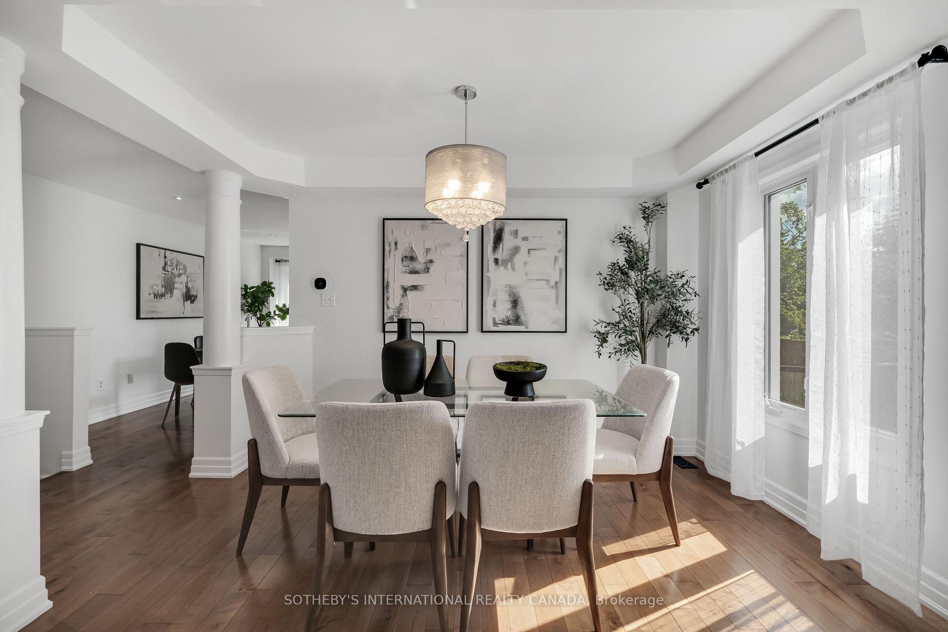 Photo 2 of 406 Pinnacle Trail, Aurora, Bayview Wellington — HOMEH