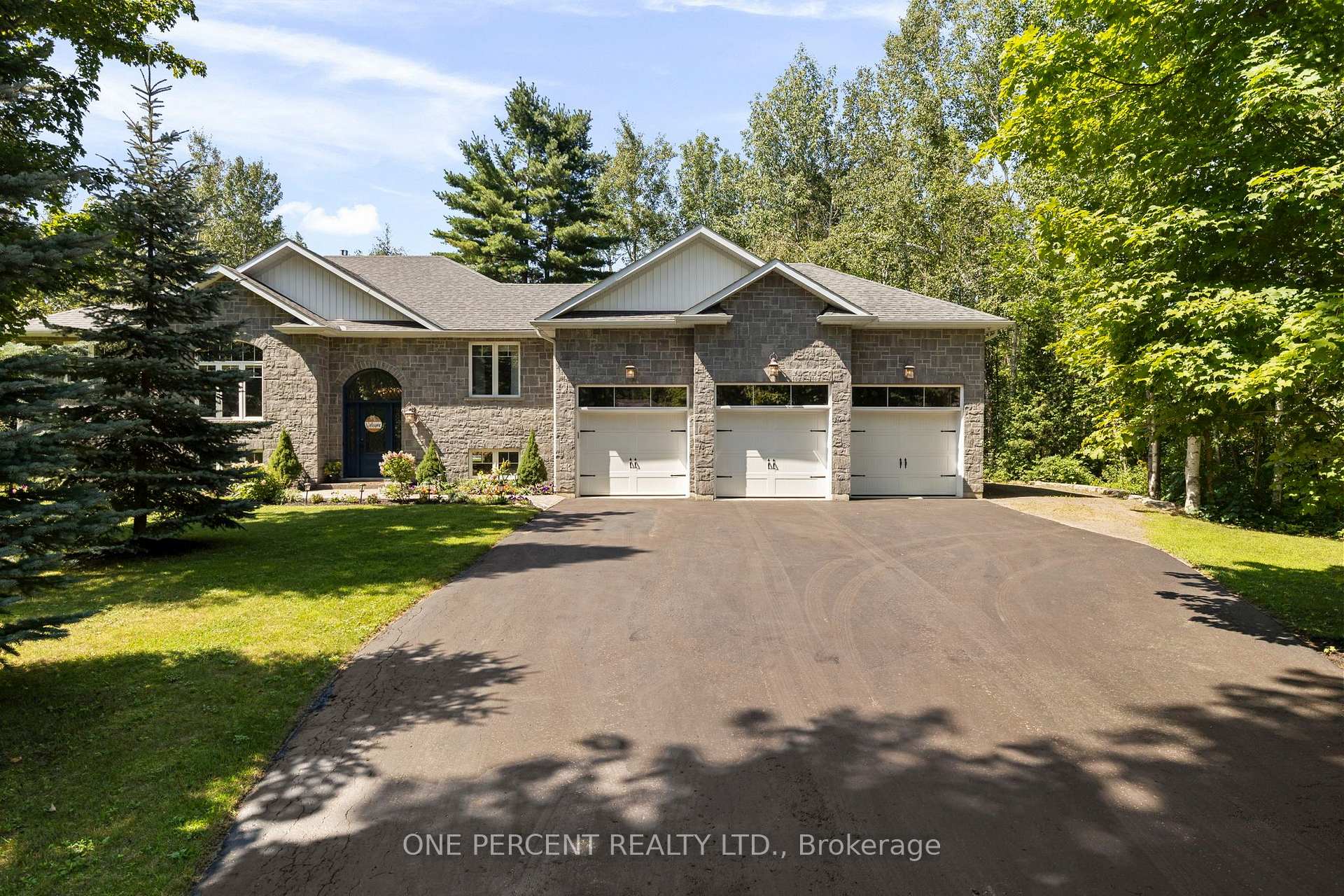 Photo 5 of 1370 Rimkey Crescent, Severn, Rural Severn — HOMEH