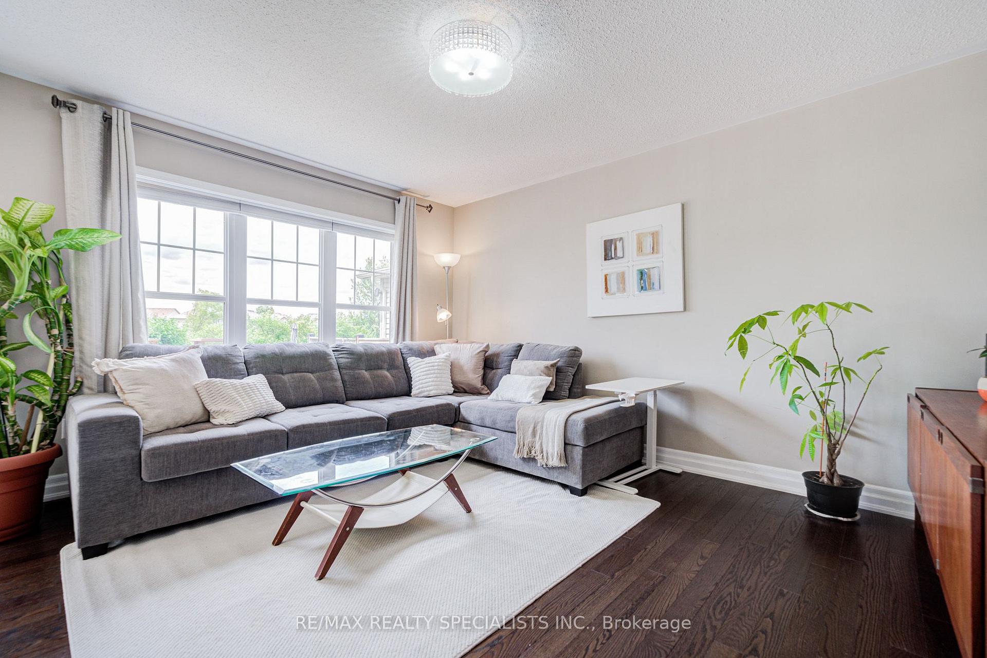 Photo 12 of 629 Symons Crossing, Milton, Coates — HOMEH