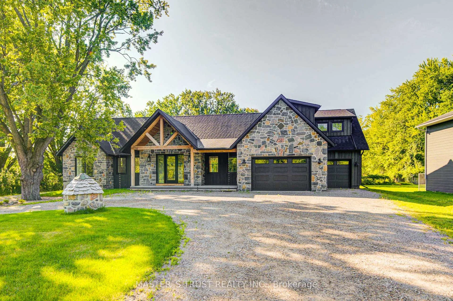 Photo 1 of 1109 2nd Line, Innisfil, Rural Innisfil — HOMEH