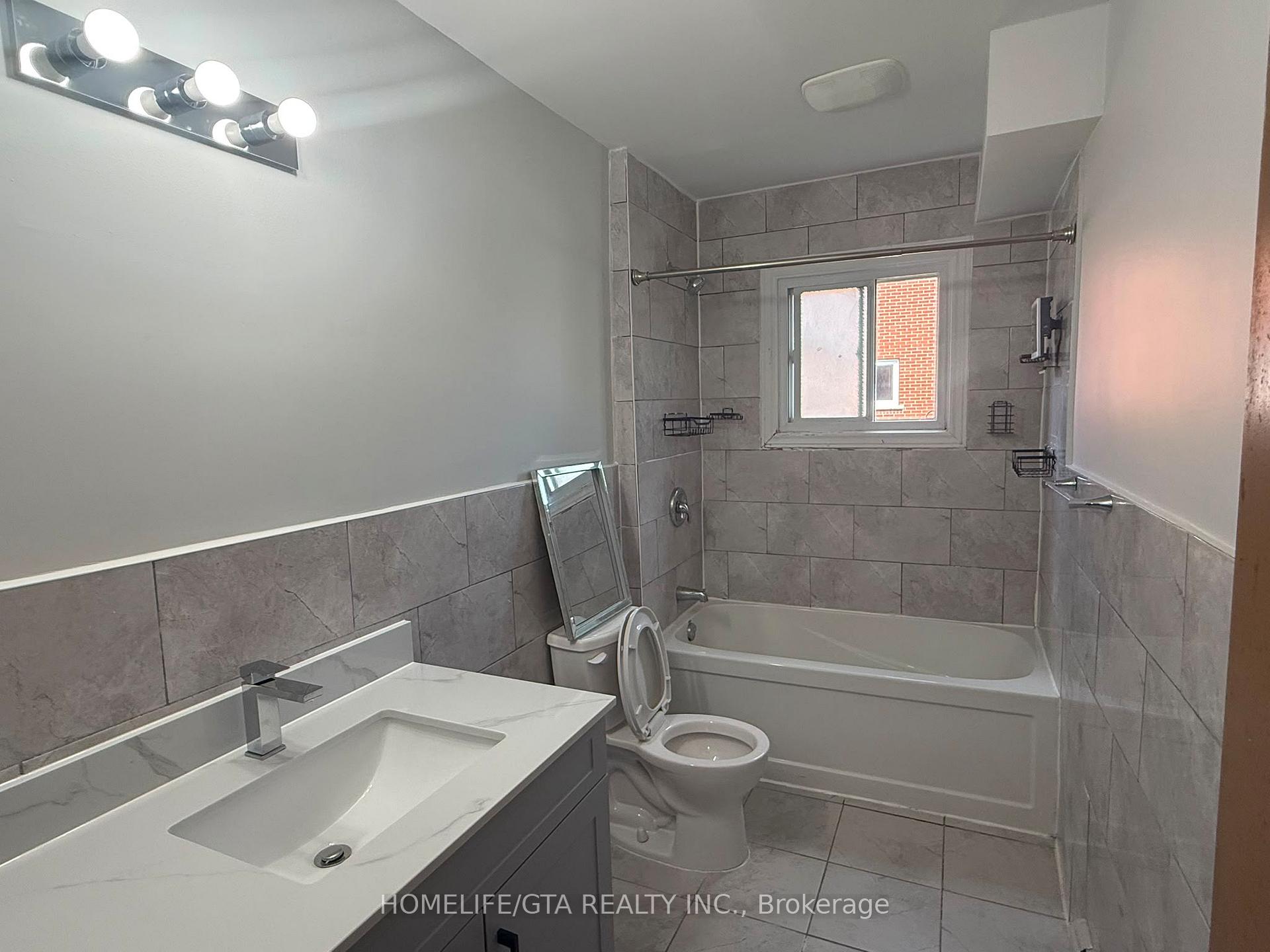Photo 7 of Unit 2, 587 Digby Avenue, Oshawa, Eastdale — HOMEH