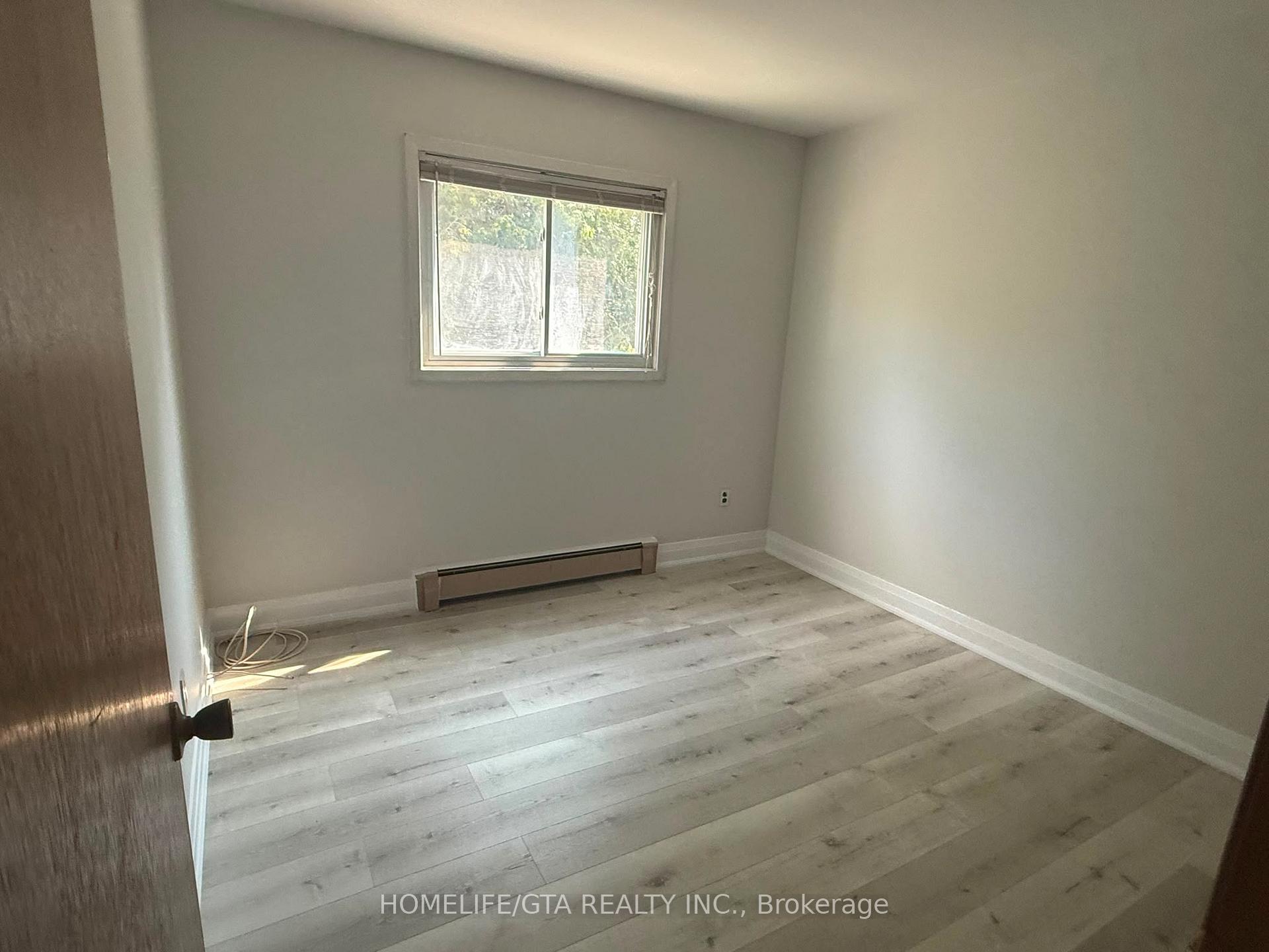 Photo 8 of Unit 2, 587 Digby Avenue, Oshawa, Eastdale — HOMEH