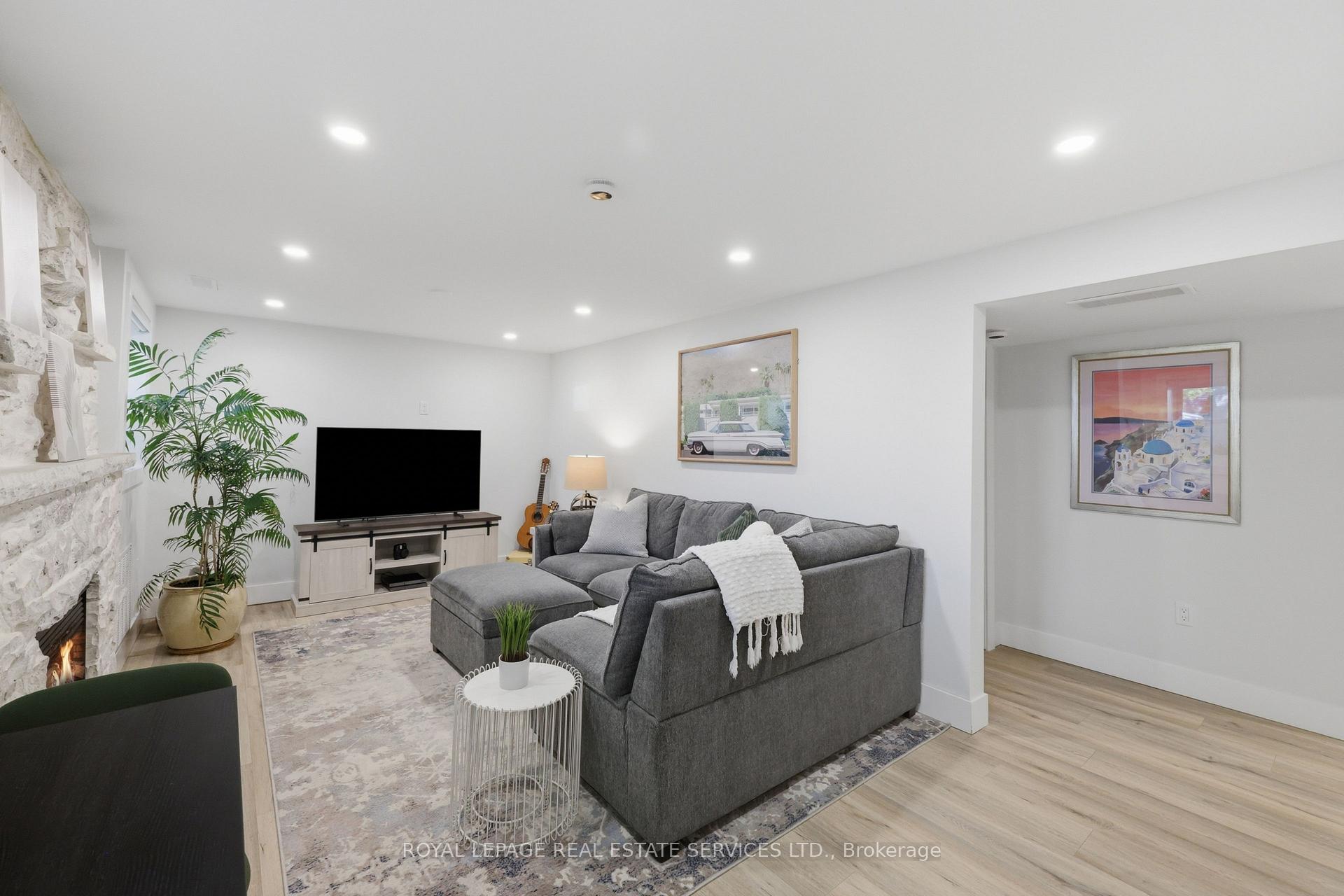Photo 4 of 8 Briscoe Street W, London, South E — HOMEH