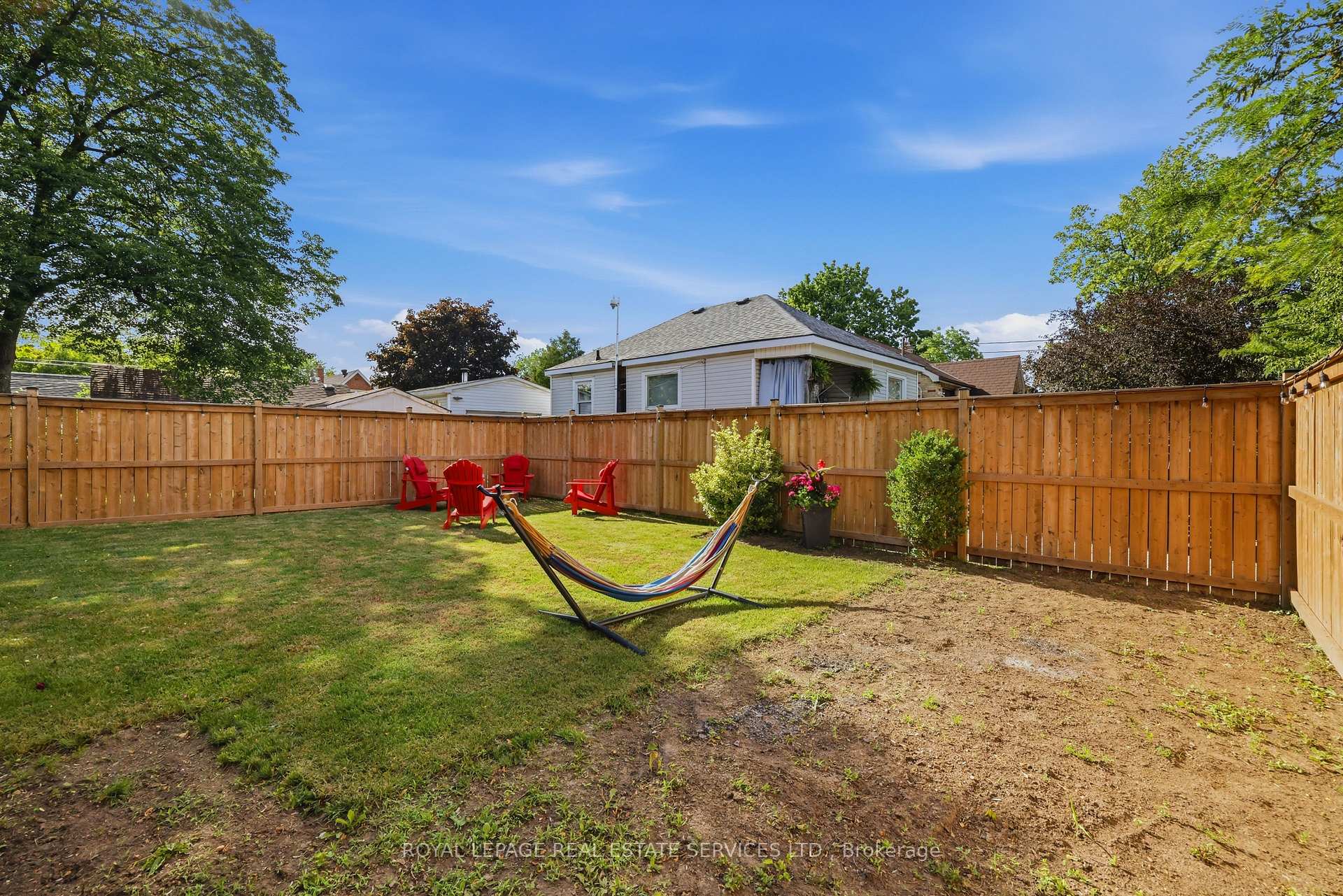 Photo 15 of 8 Briscoe Street W, London, South E — HOMEH