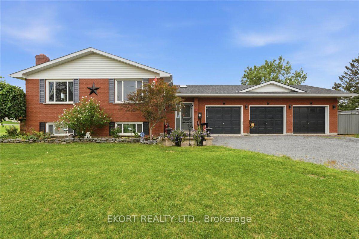 Photo 3 of 2433 62 Highway, Prince Edward County, Sophiasburg Ward — HOMEH