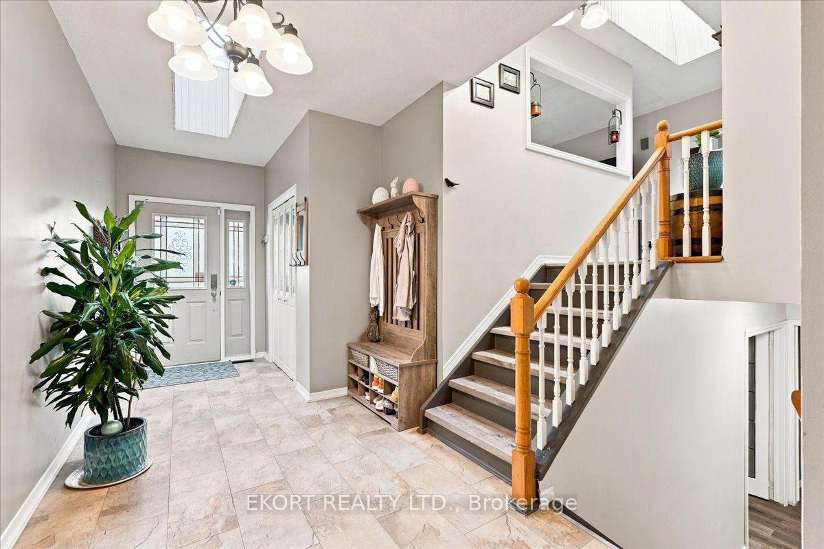 Photo 6 of 2433 62 Highway, Prince Edward County, Sophiasburg Ward — HOMEH