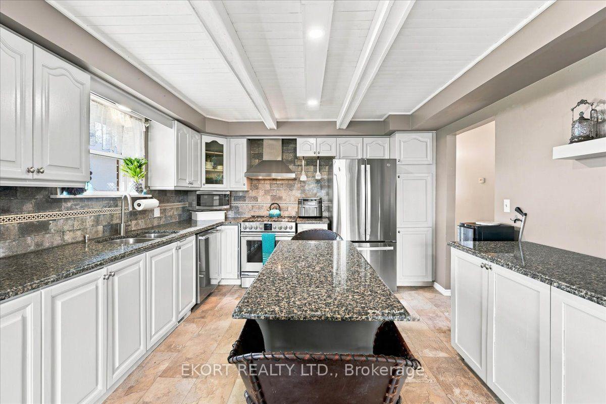 Photo 15 of 2433 62 Highway, Prince Edward County, Sophiasburg Ward — HOMEH