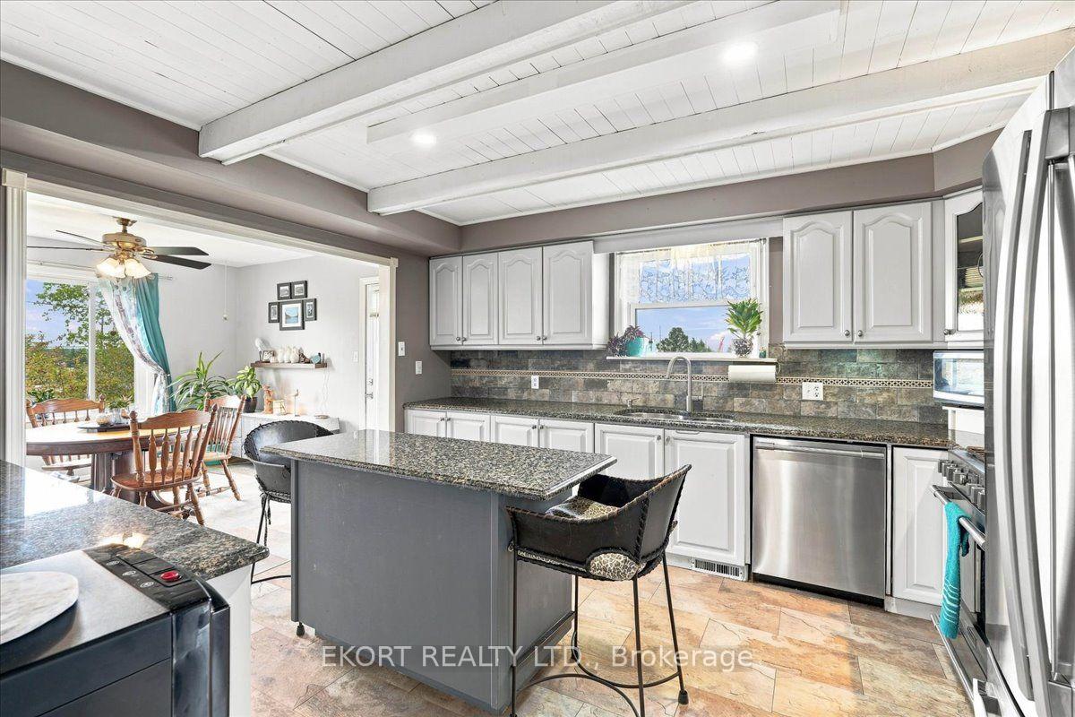 Photo 18 of 2433 62 Highway, Prince Edward County, Sophiasburg Ward — HOMEH