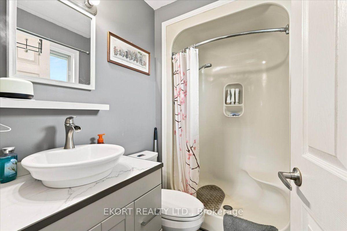 Photo 26 of 2433 62 Highway, Prince Edward County, Sophiasburg Ward — HOMEH