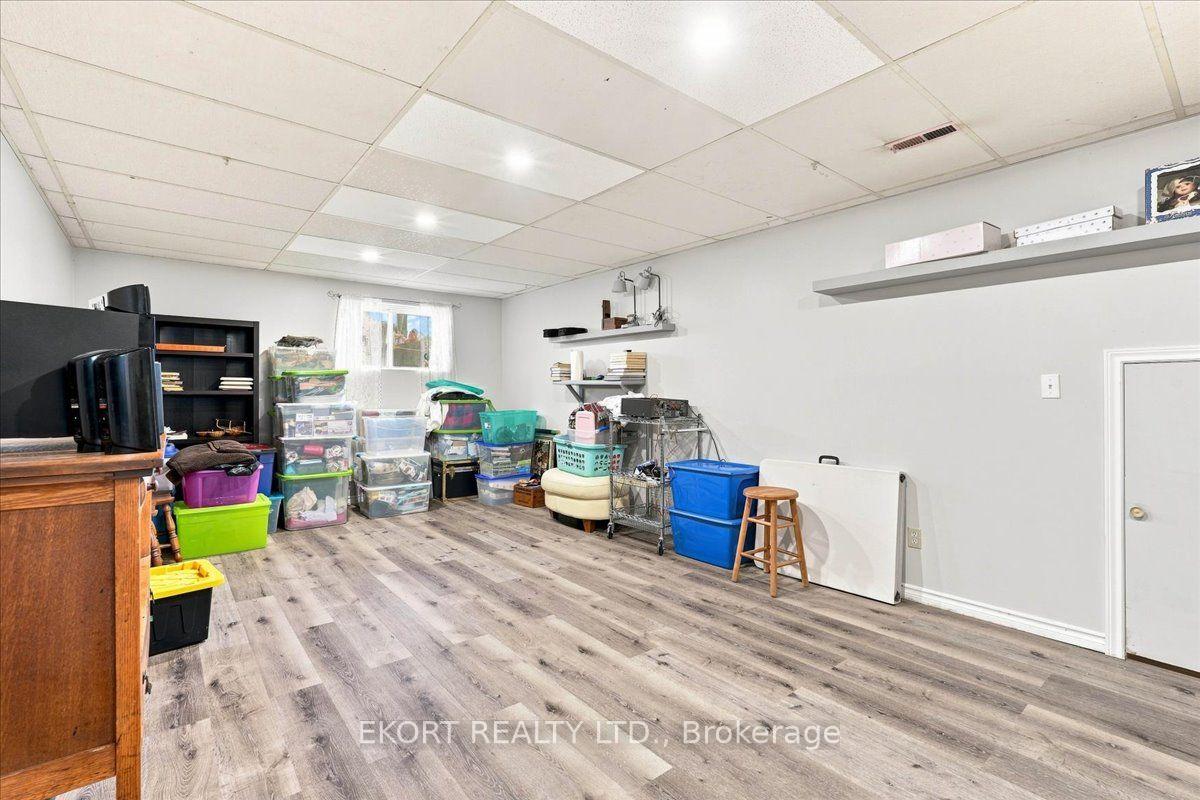 Photo 31 of 2433 62 Highway, Prince Edward County, Sophiasburg Ward — HOMEH