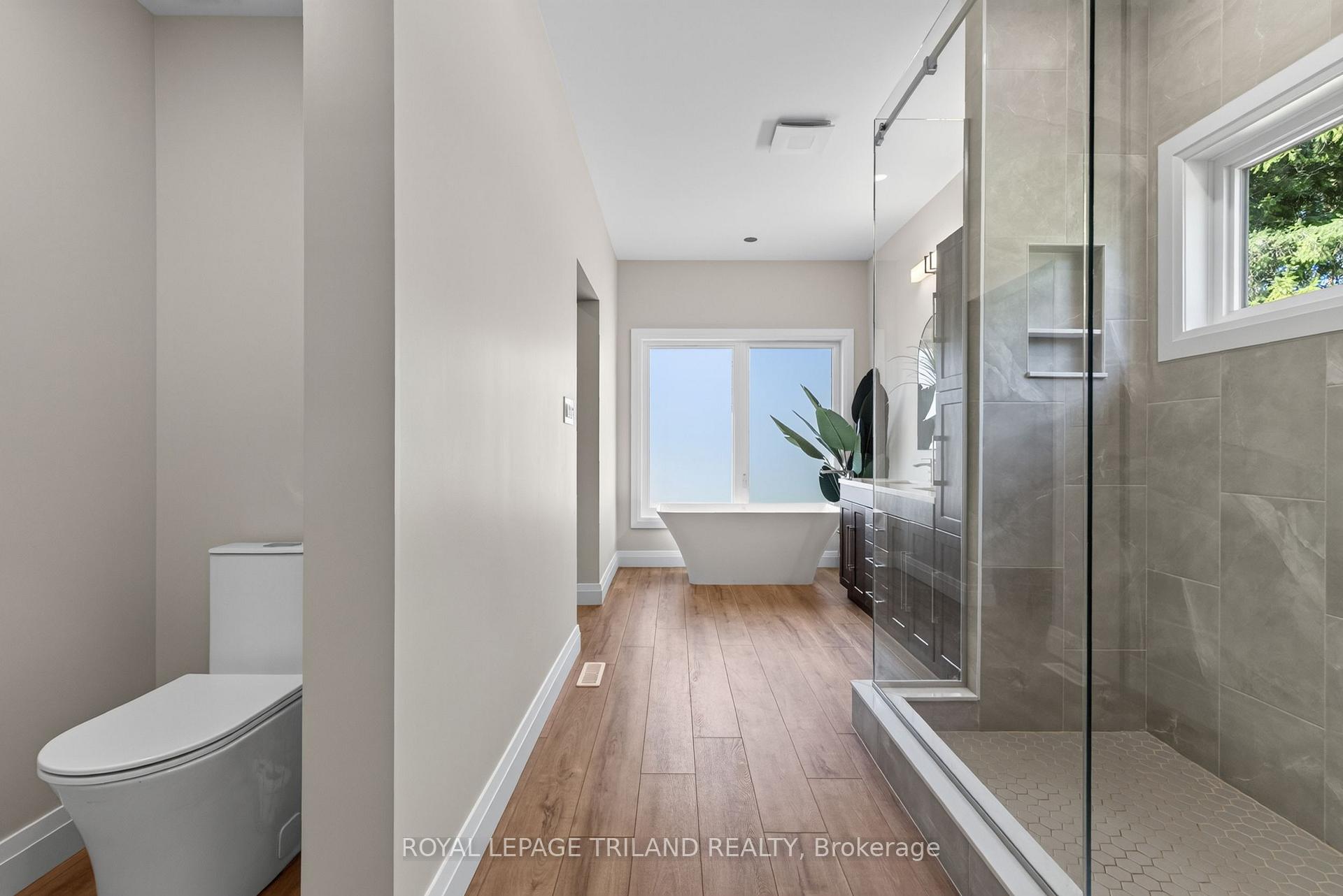 Photo 27 of 4397 Mill Crescent, North Middlesex, Ailsa Craig — HOMEH