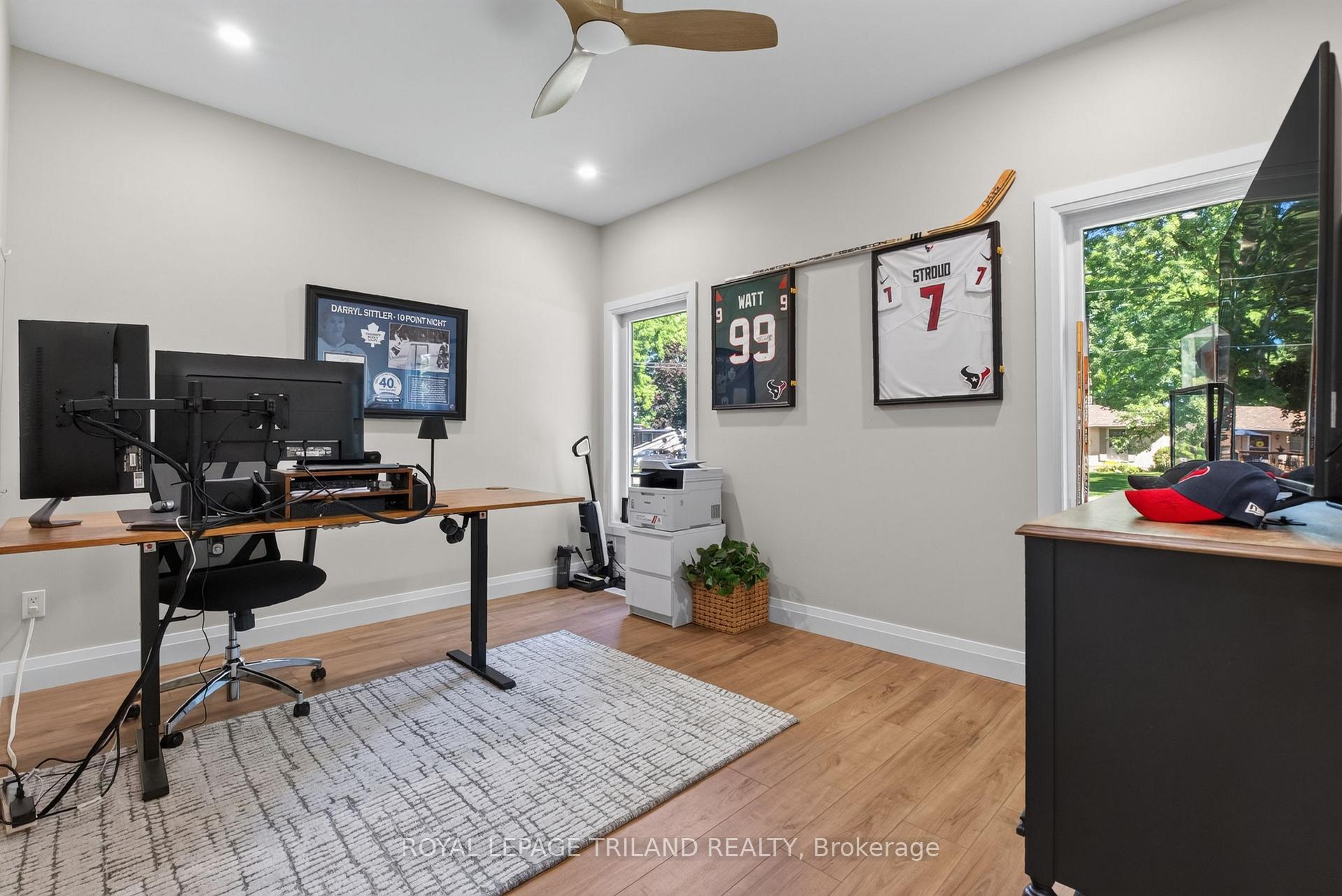 Photo 18 of 4397 Mill Crescent, North Middlesex, Ailsa Craig — HOMEH