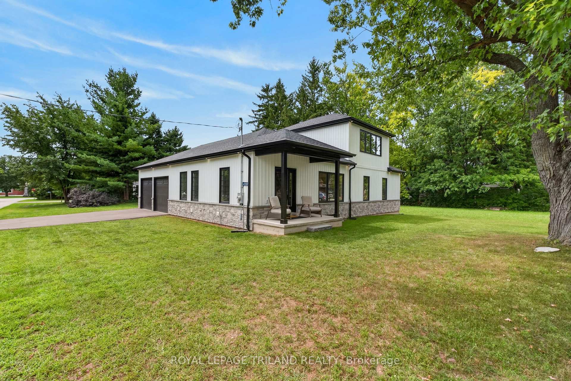 Photo 1 of 4397 Mill Crescent, North Middlesex, Ailsa Craig — HOMEH