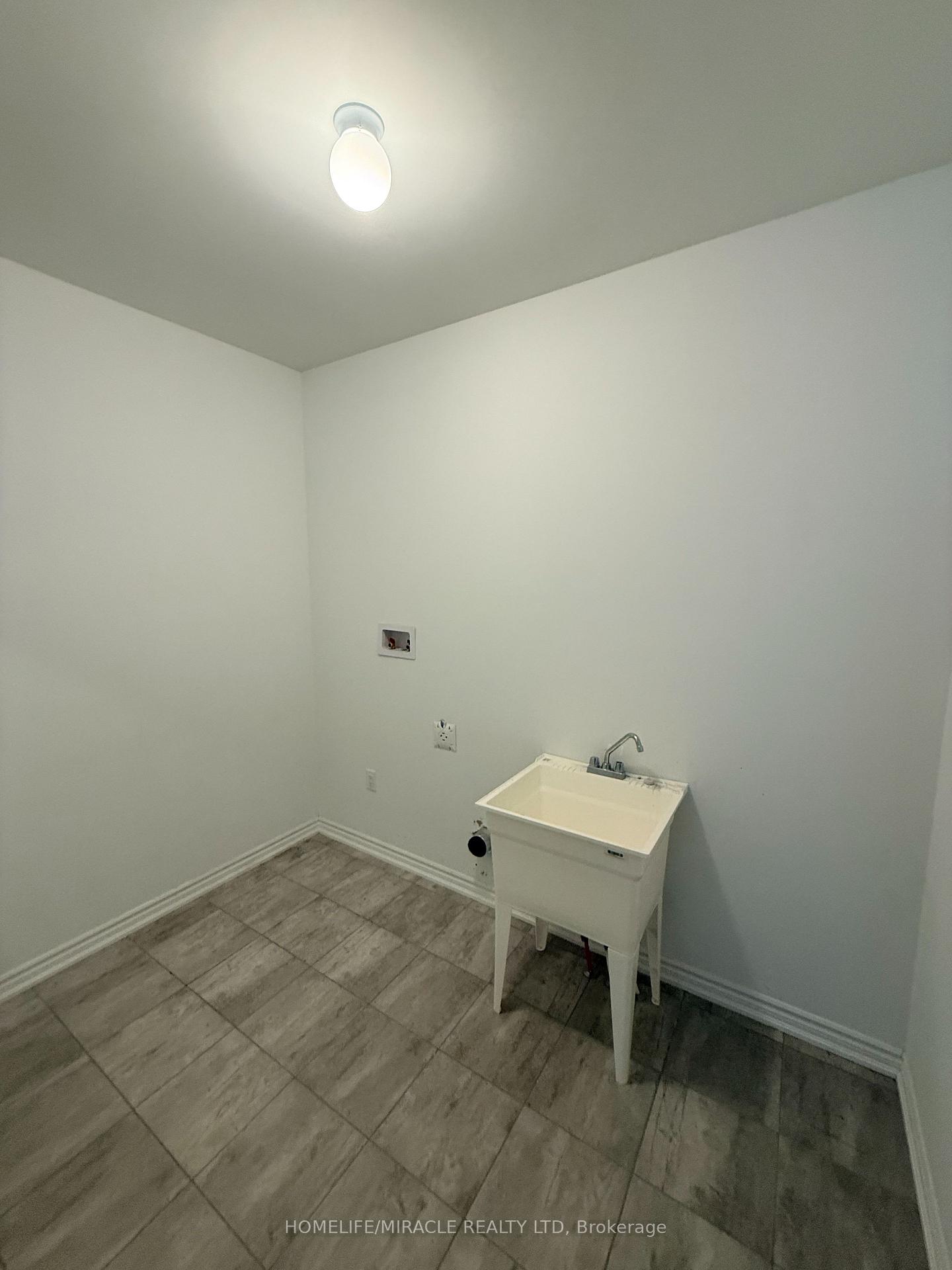 Photo 22 of 1421 Swallowtail Lane, Pickering, Rural Pickering — HOMEH