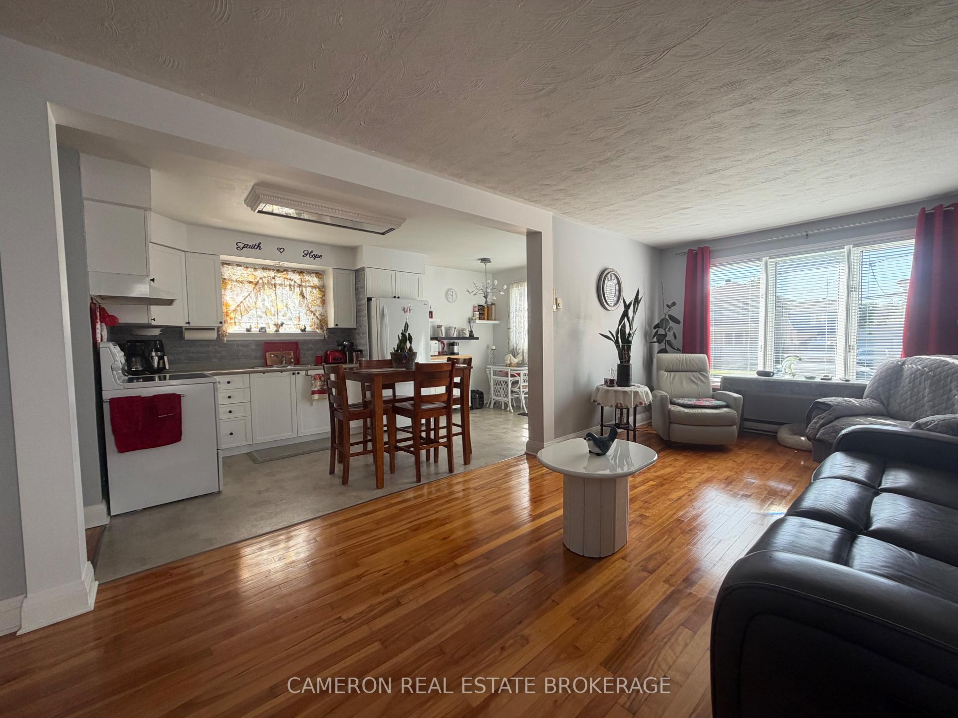 Photo 5 of 337 Fifth St East Street E, Cornwall, Cornwall — HOMEH