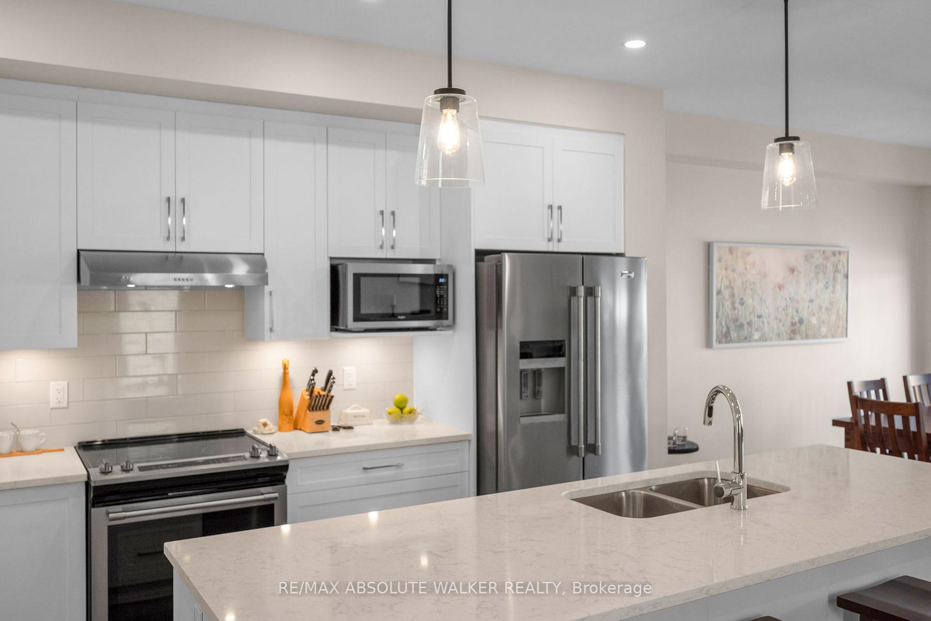 Photo 9 of 2381 Goldhawk Drive, Ottawa, Stittsville (South) — HOMEH