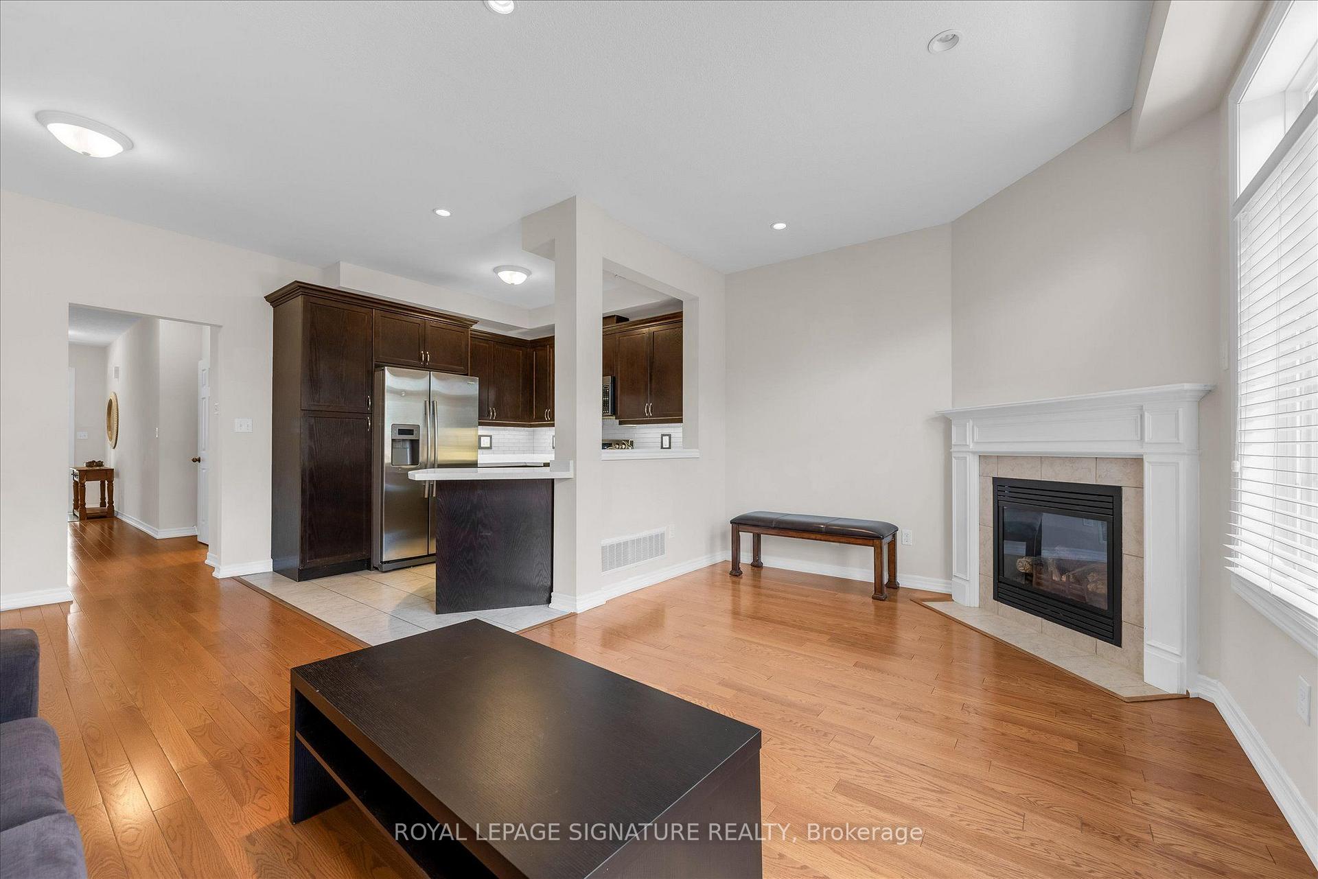 Photo 5 of 33 Brownview Drive, Hamilton, Waterdown — HOMEH
