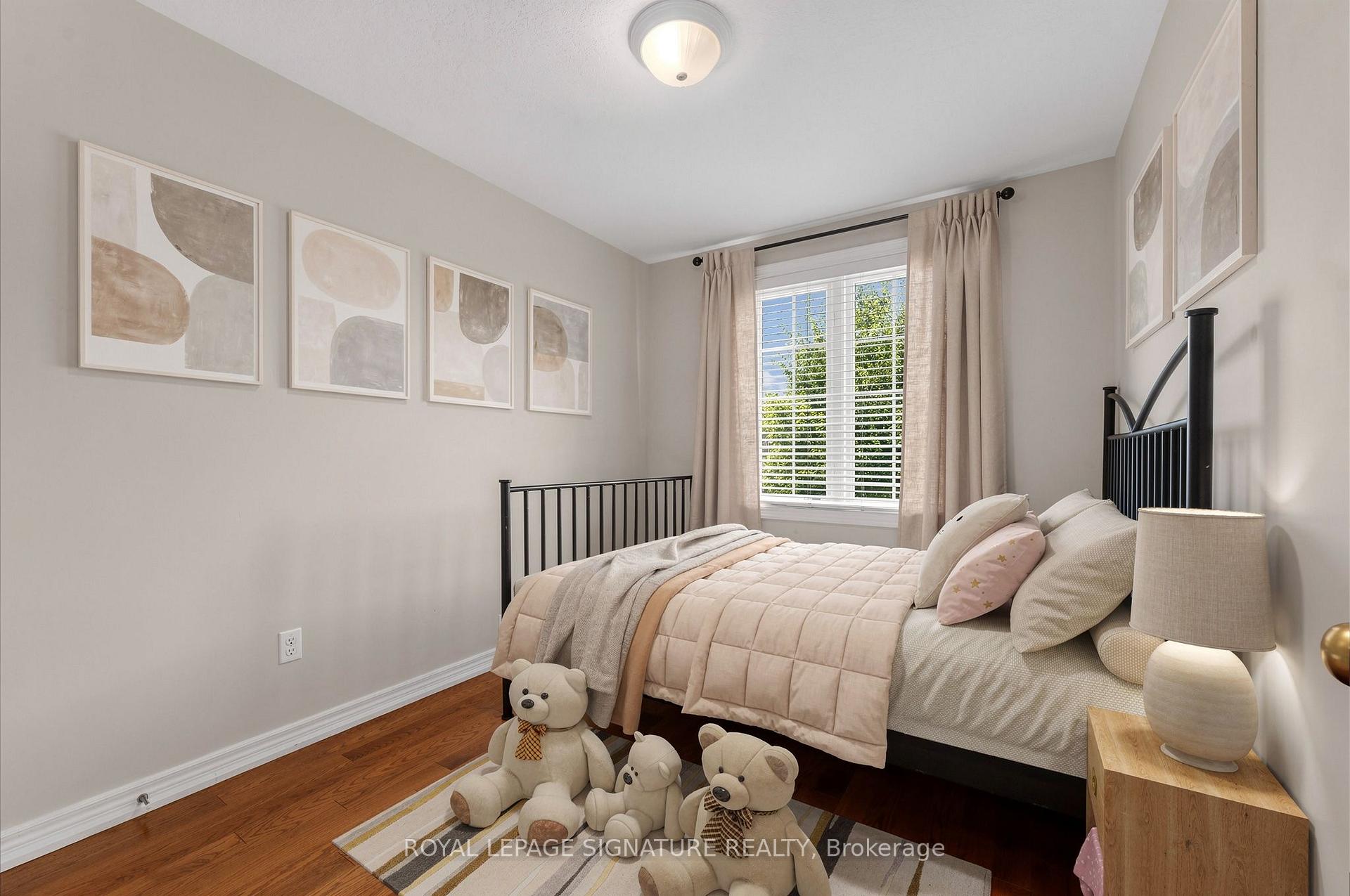 Photo 10 of 33 Brownview Drive, Hamilton, Waterdown — HOMEH