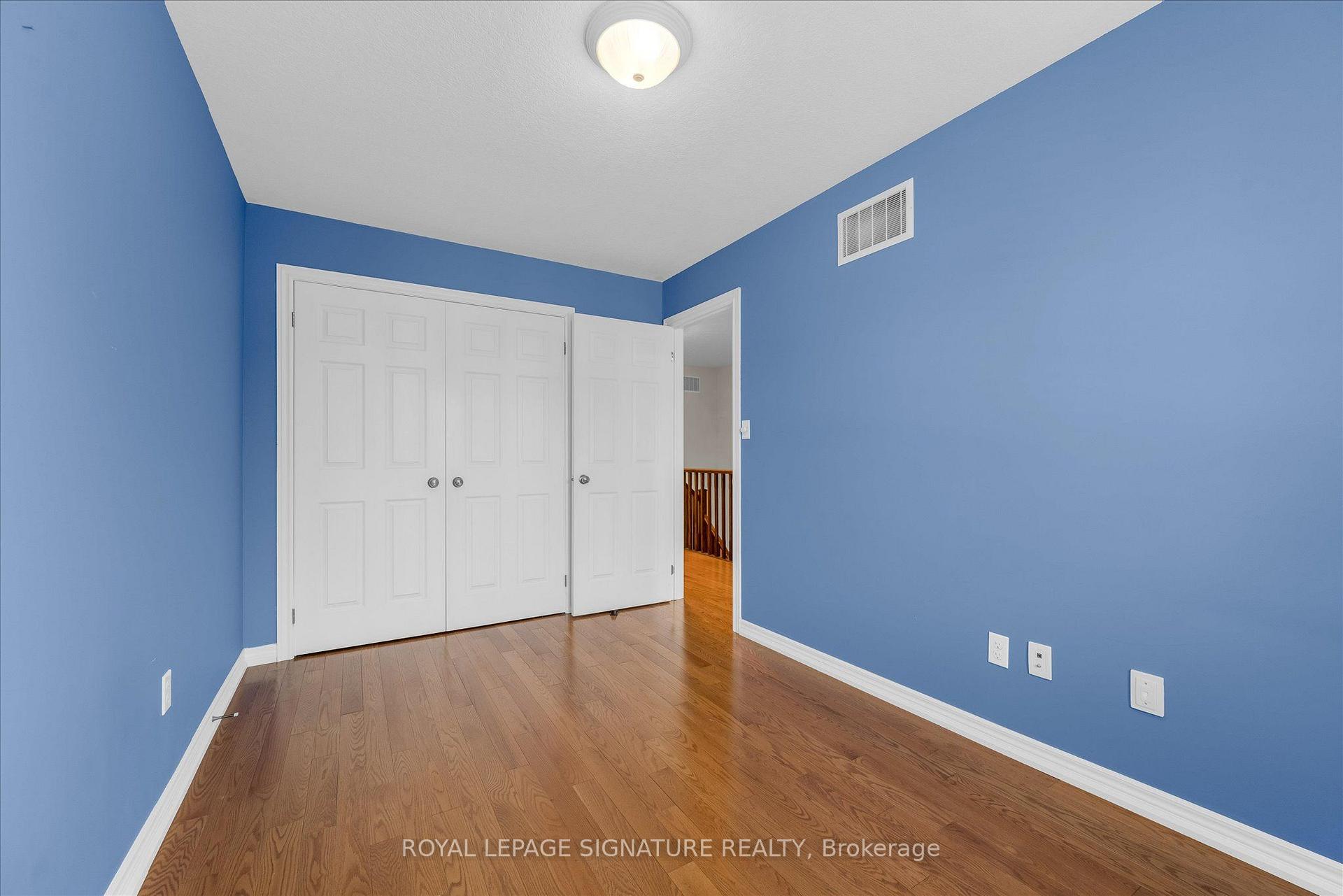 Photo 12 of 33 Brownview Drive, Hamilton, Waterdown — HOMEH