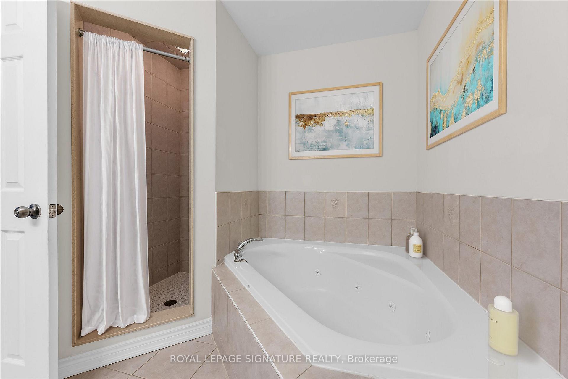 Photo 17 of 33 Brownview Drive, Hamilton, Waterdown — HOMEH