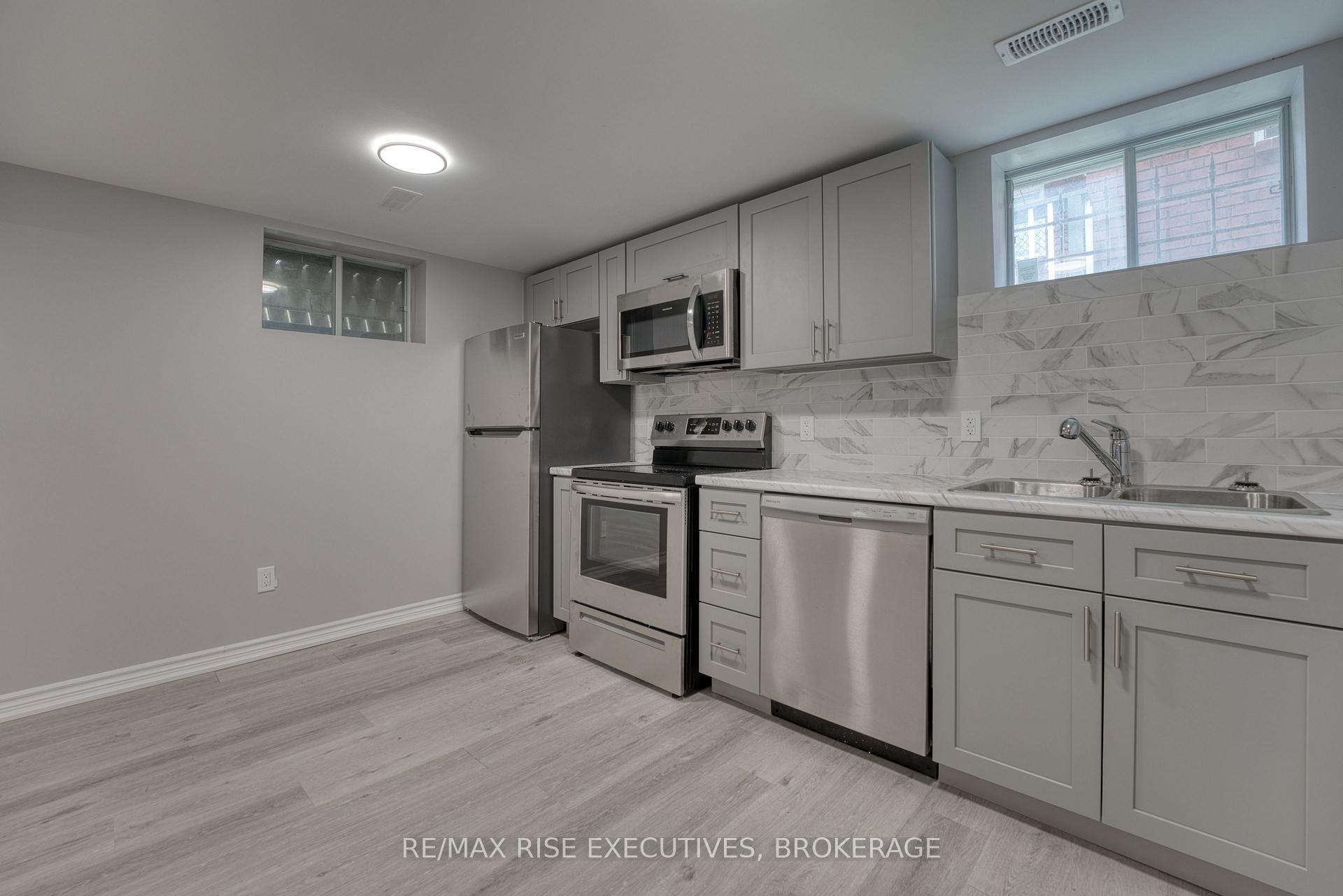 Photo 8 of Unit 2, 151 Dauphin Avenue, Kingston, Rideau — HOMEH