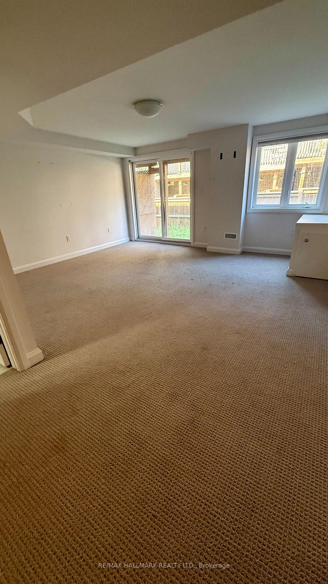 Photo 16 of 64 Soho Street, Hamilton, Stoney Creek Mountain — HOMEH
