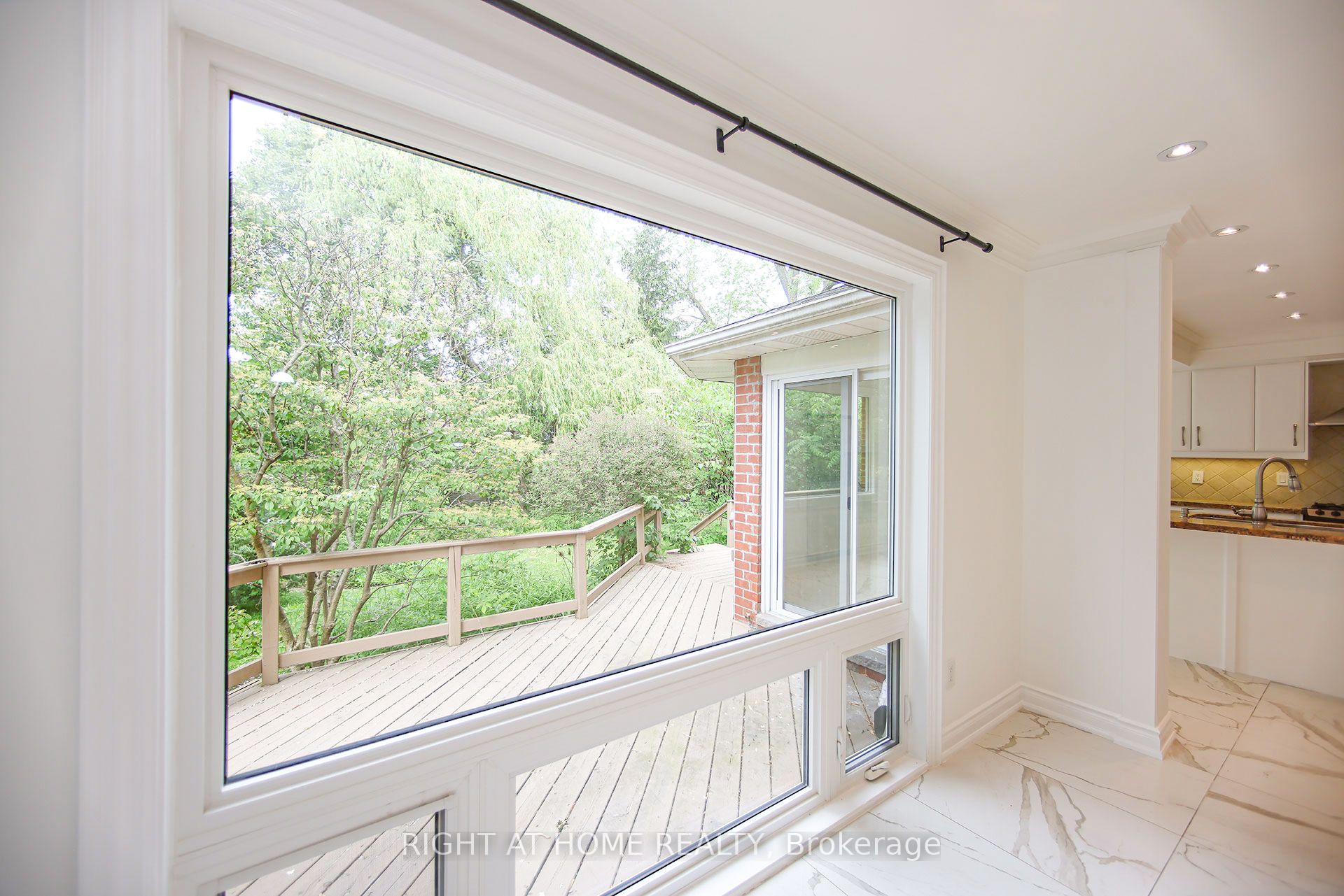 Photo 12 of 89 Yonge Boulevard, Toronto, Bedford Park-Nortown — HOMEH