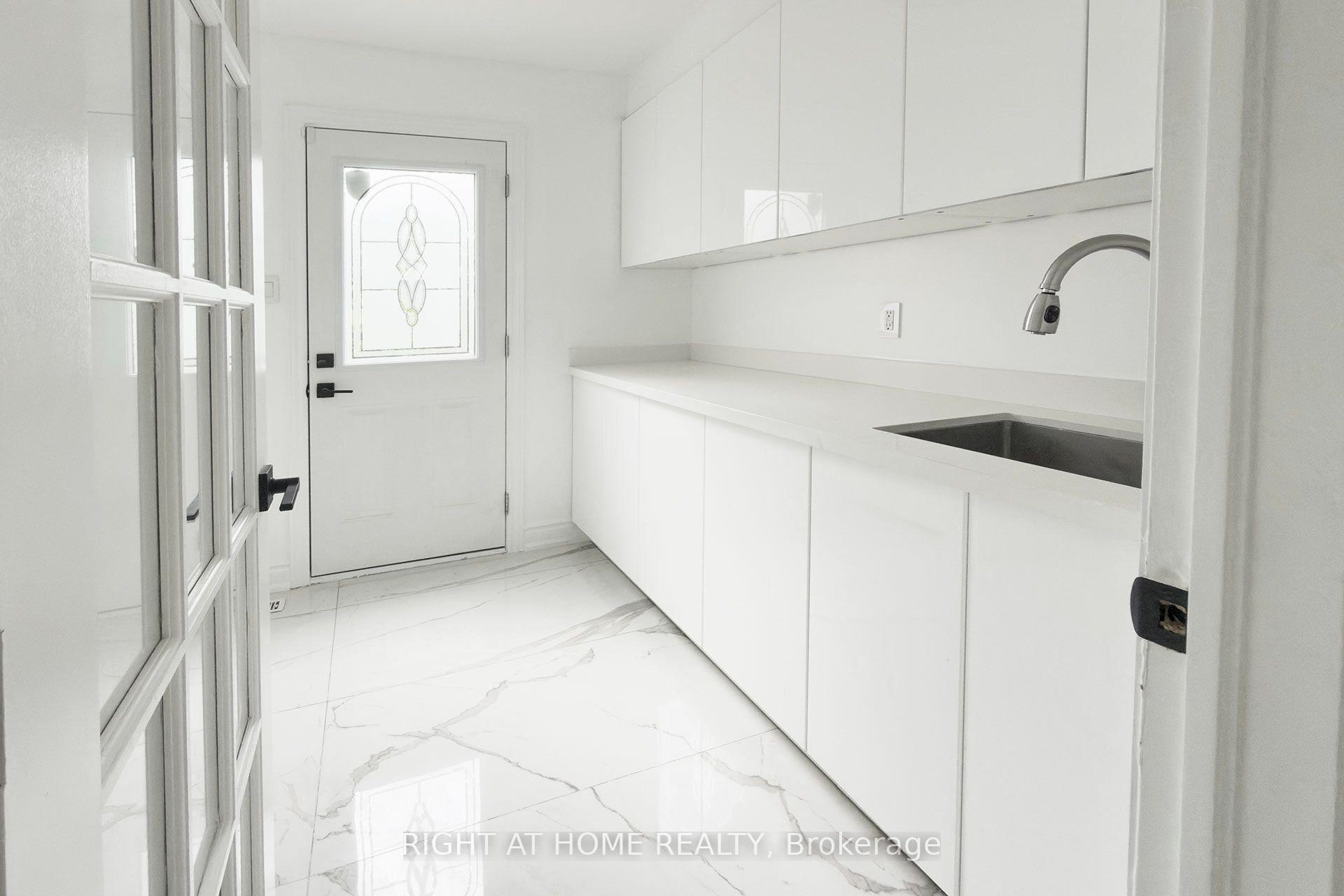 Photo 14 of 89 Yonge Boulevard, Toronto, Bedford Park-Nortown — HOMEH
