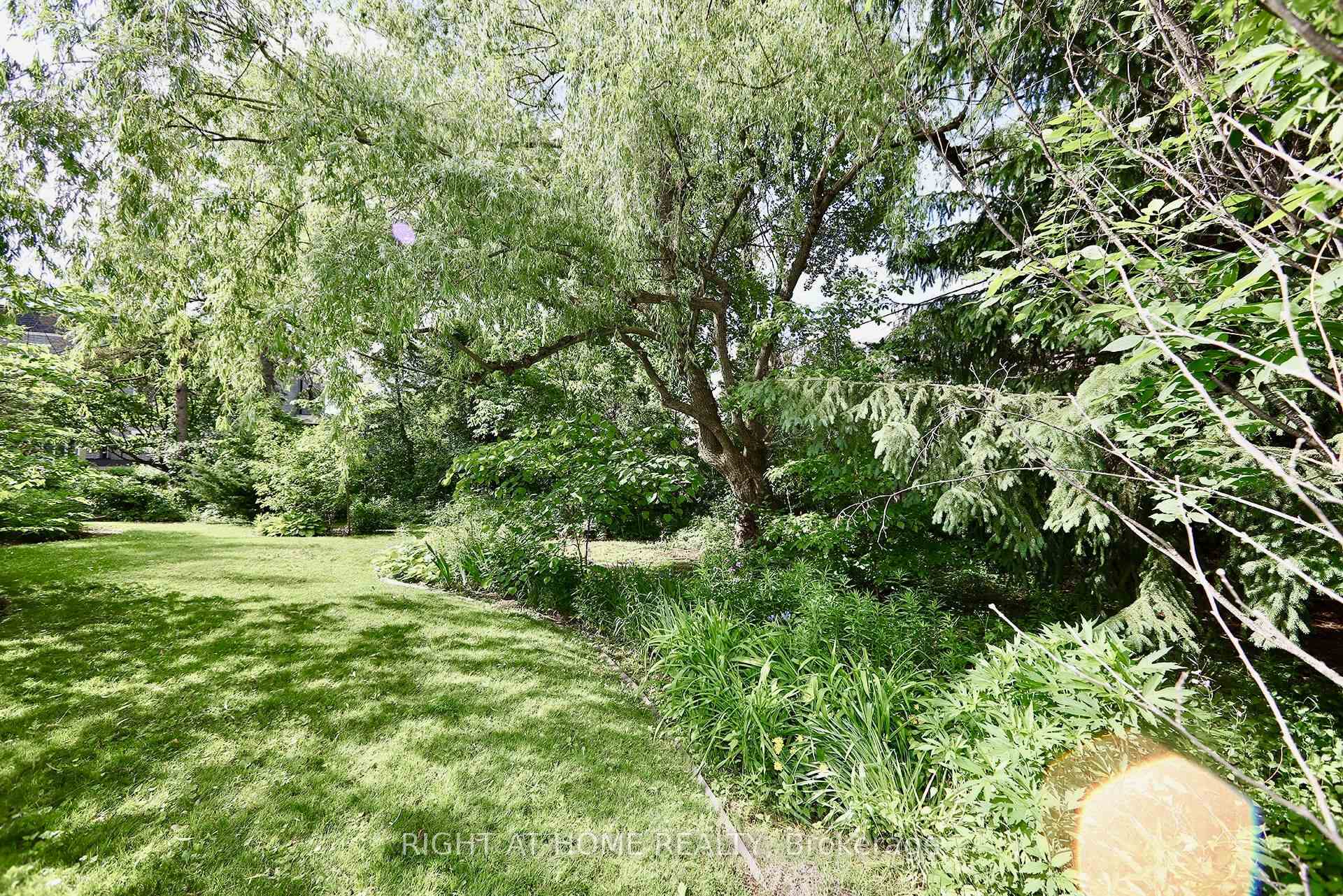 Photo 26 of 89 Yonge Boulevard, Toronto, Bedford Park-Nortown — HOMEH