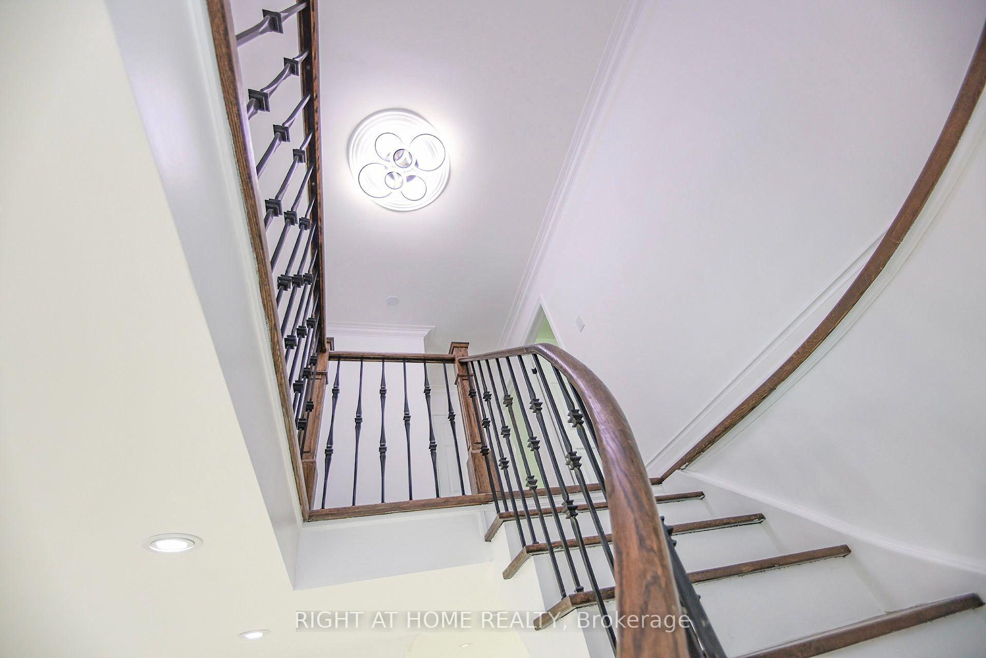 Photo 31 of 89 Yonge Boulevard, Toronto, Bedford Park-Nortown — HOMEH