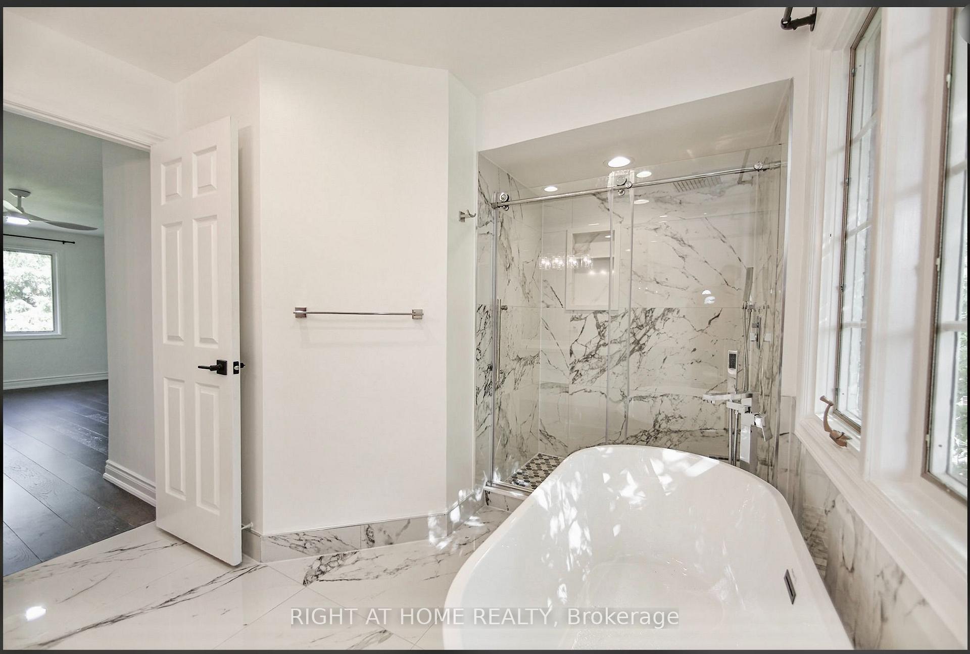 Photo 35 of 89 Yonge Boulevard, Toronto, Bedford Park-Nortown — HOMEH